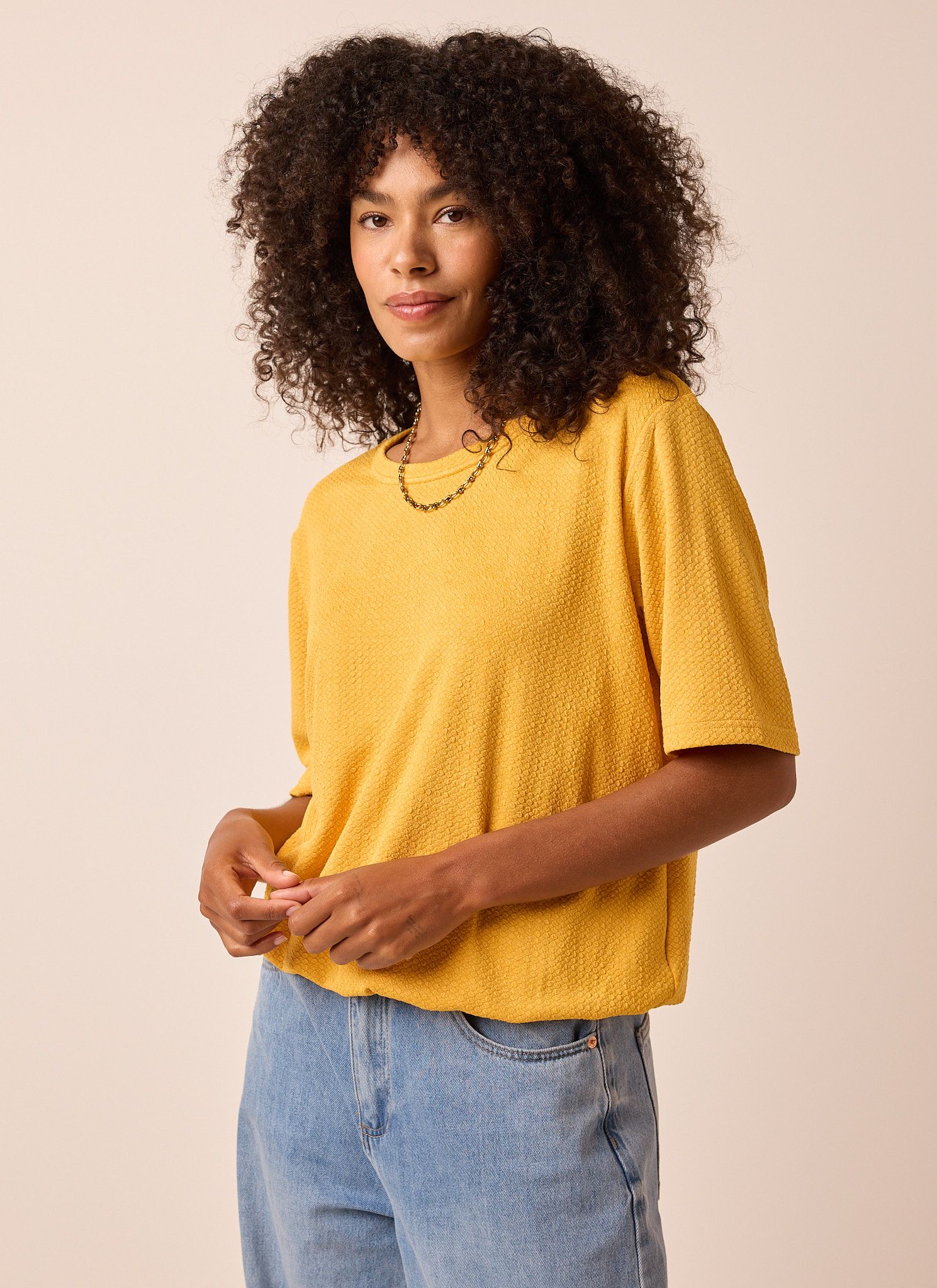 Norah Geel shirt met structuur apricot 213495-702