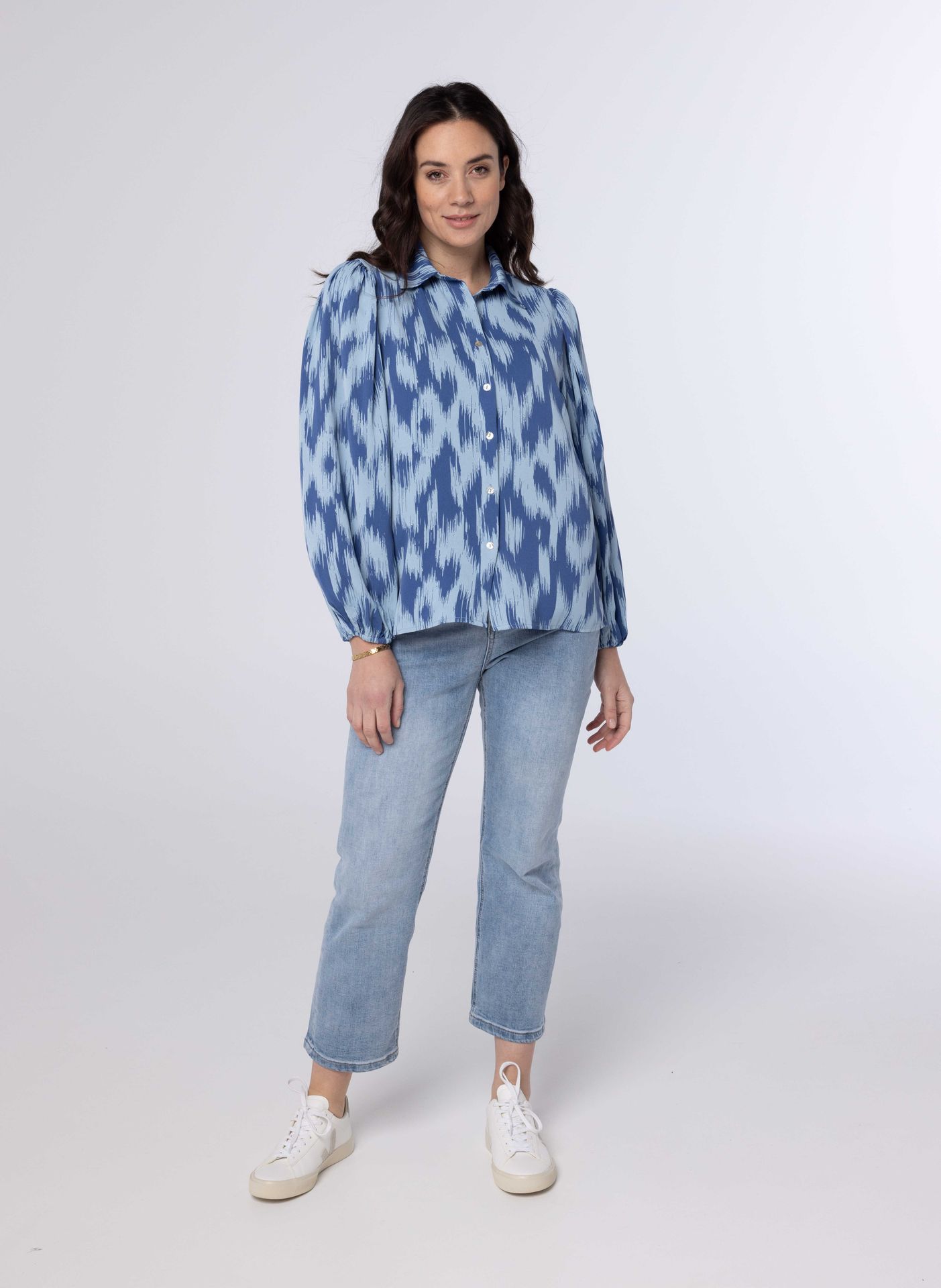 Norah Blauwe blouse  met pofmouwen blue multicolor 214089-420