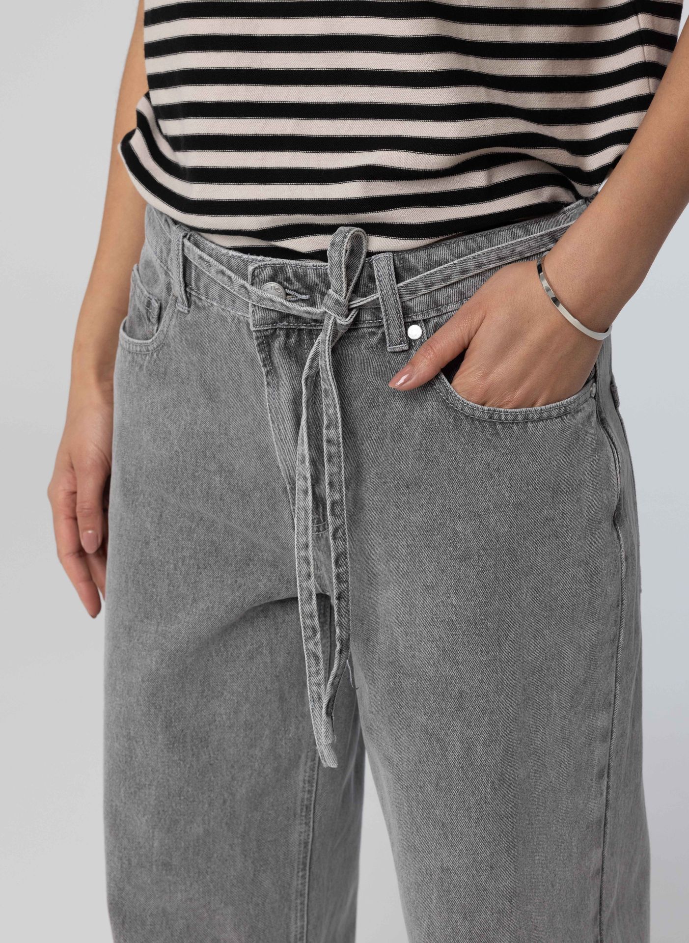  Grijze jeans met strik grey 214255-045-44