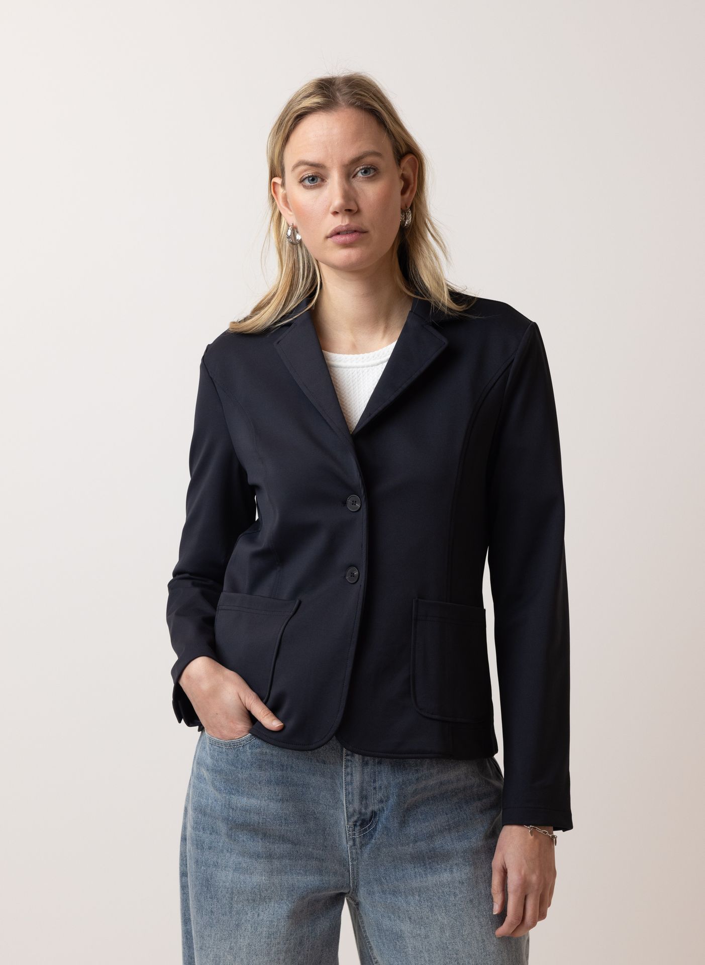 Donkerblauwe blazer travelstof