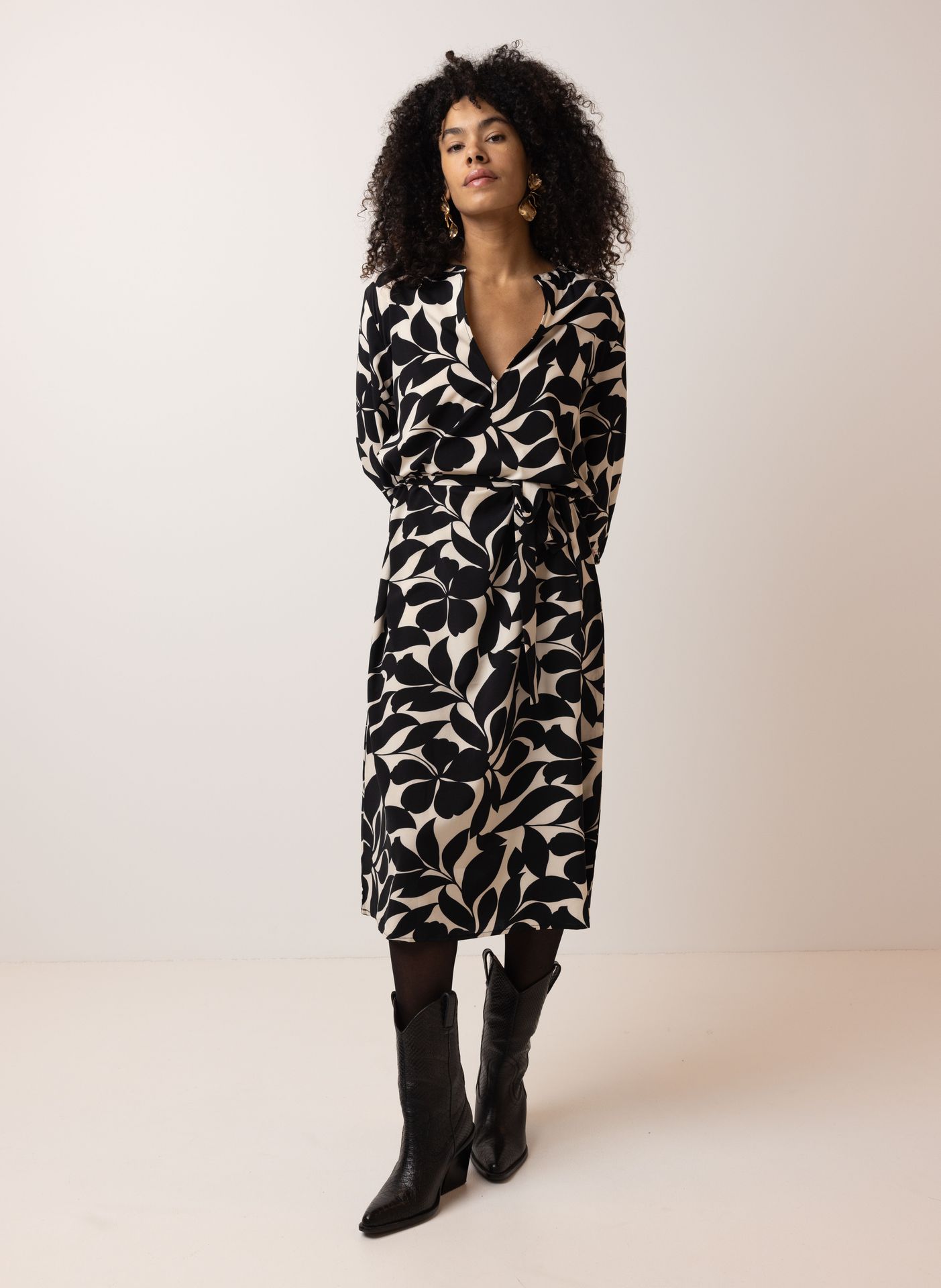 Norah Zwart/wit jurk black/sand 214749-030