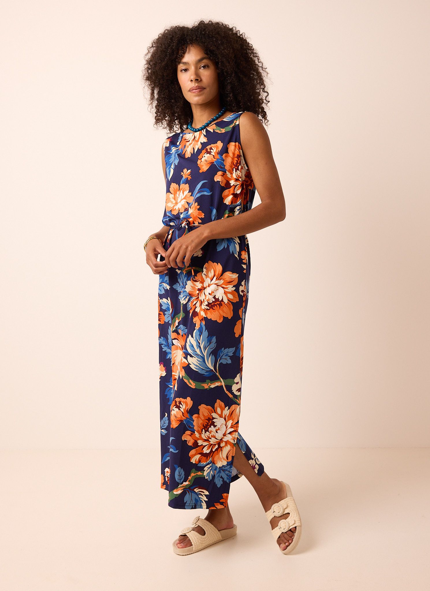 Norah Donkerblauwe maxi jurk met bloemenprint blue multicolor 214862-420