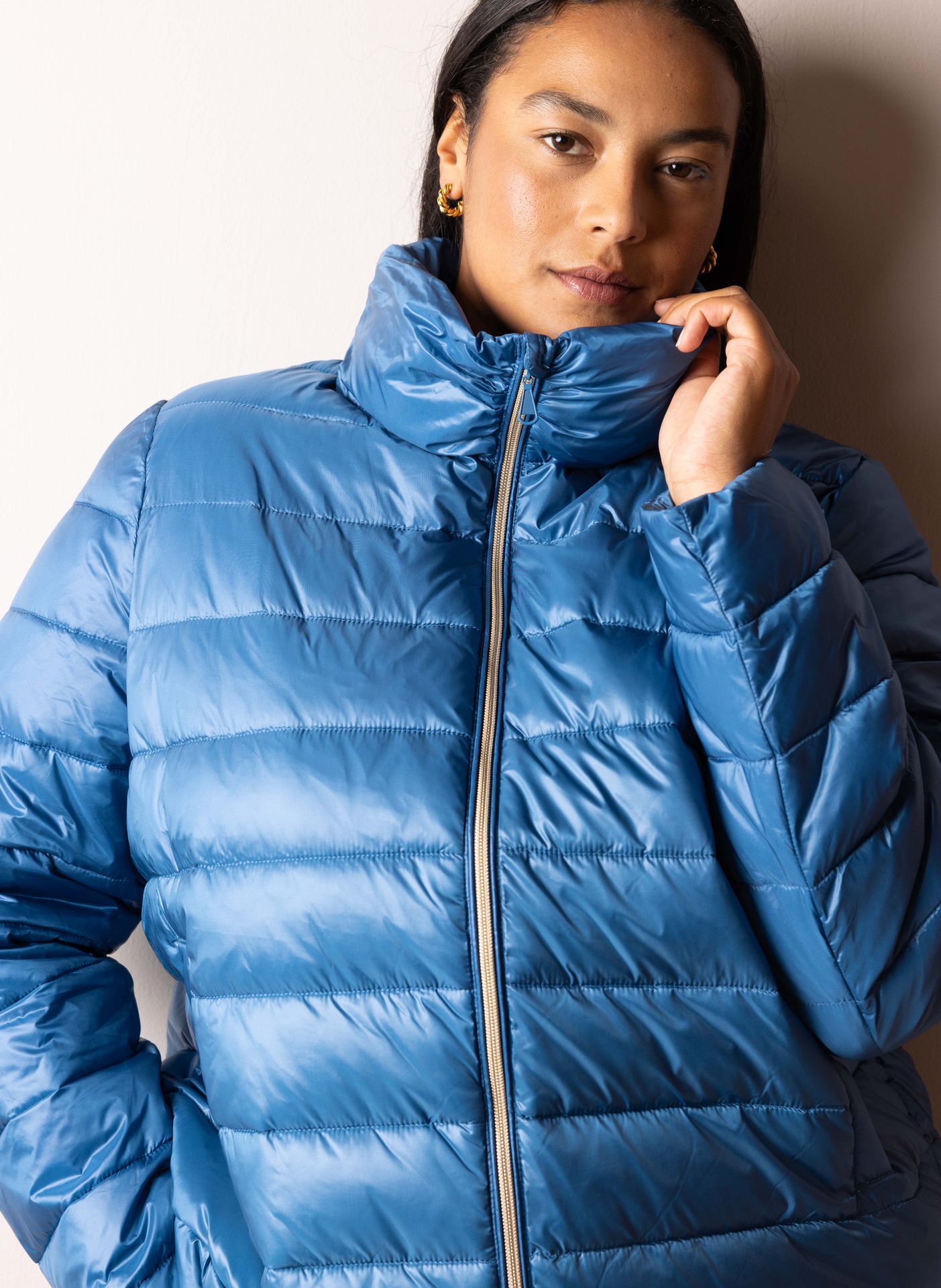 Norah Blauwe gewatteerde jas met glans
 azur blue 214919-412-34