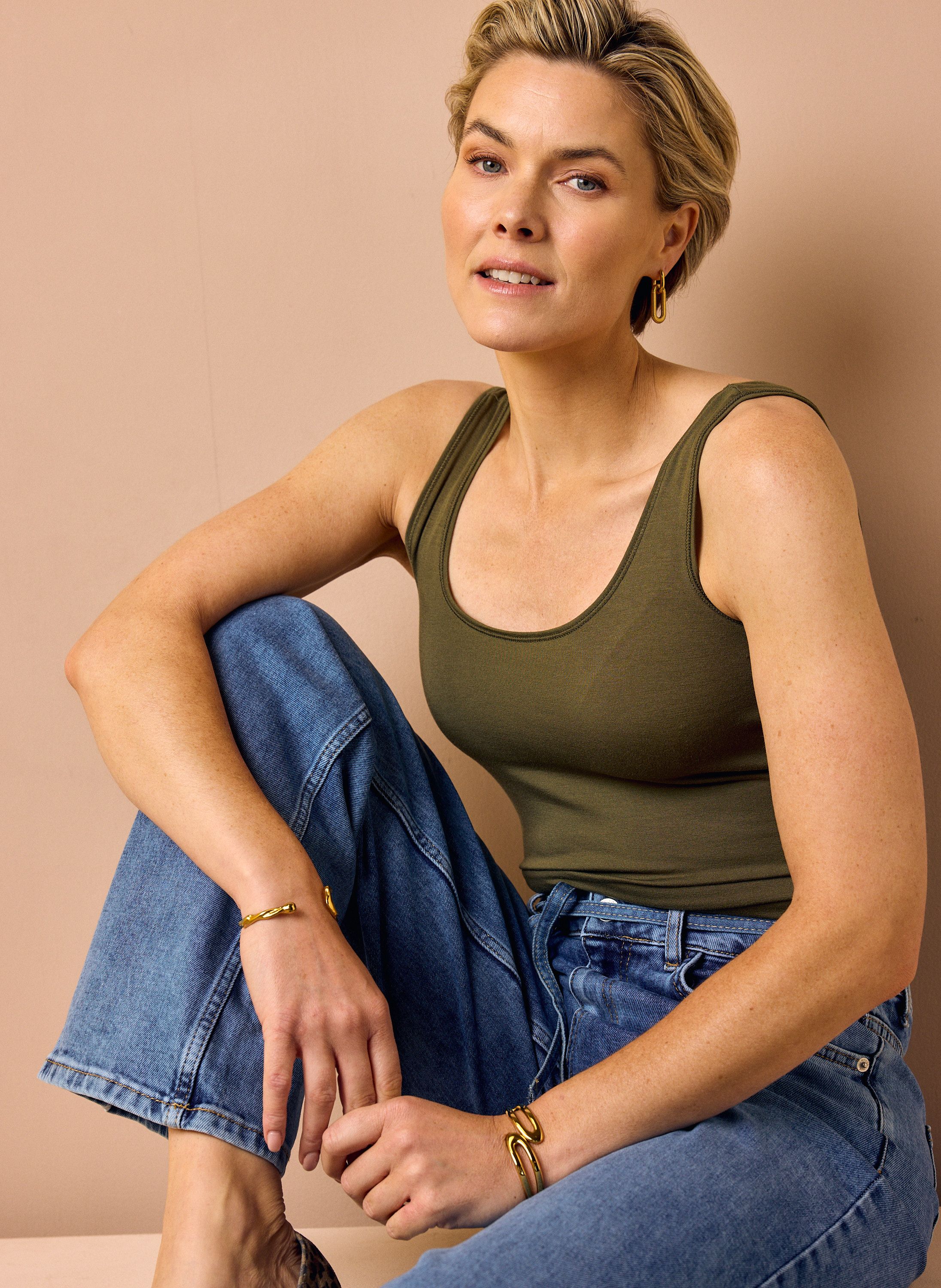 Norah Marianne top donkergroen dark olive 215050-598