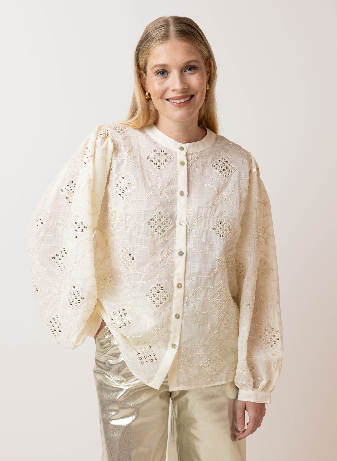 Norah Ecru blouse met pailletten ecru 215115-102