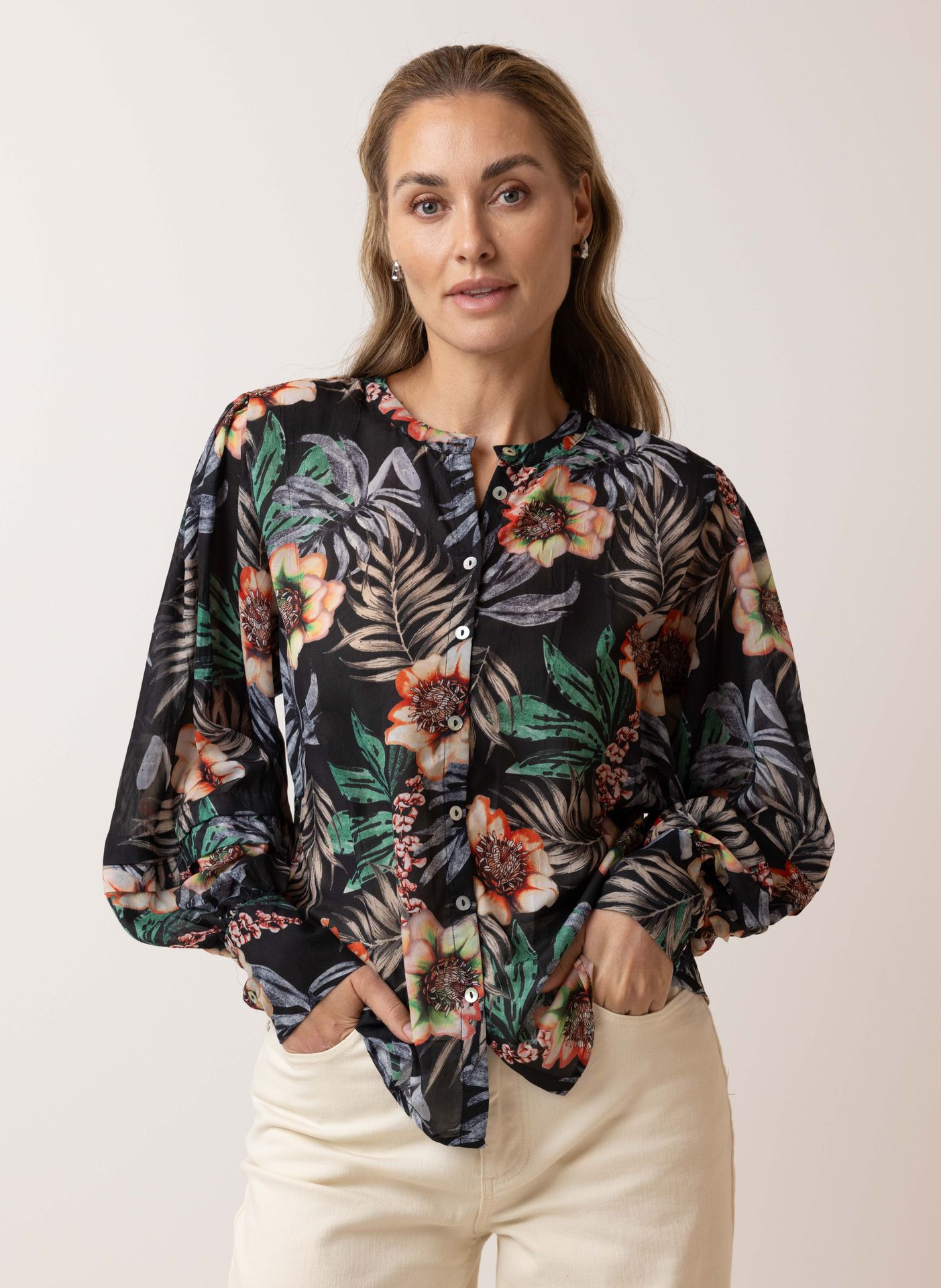  Botanische blouse black multicolor 215360-020-34