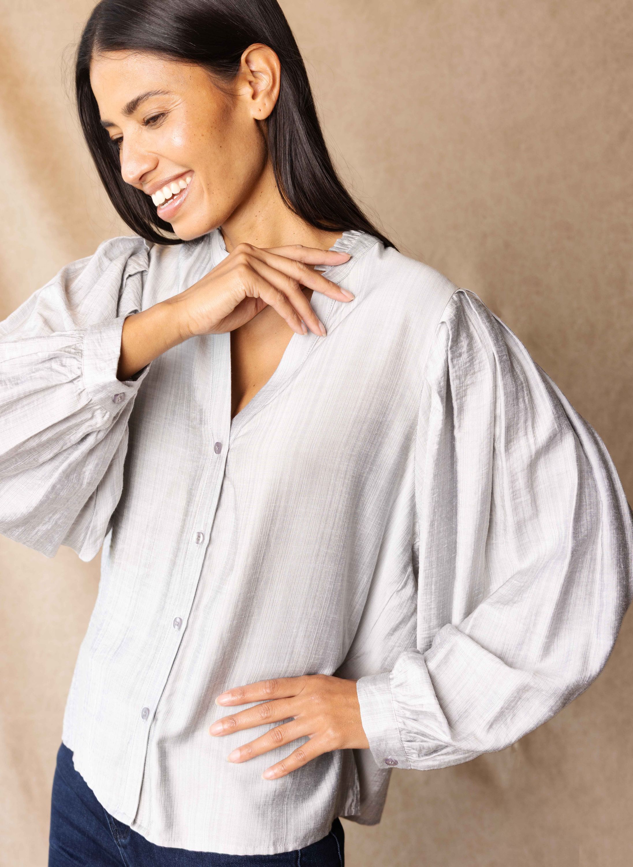 Norah Lichtgrijze blouse met subtiele strepen light grey multicolor 215940-060