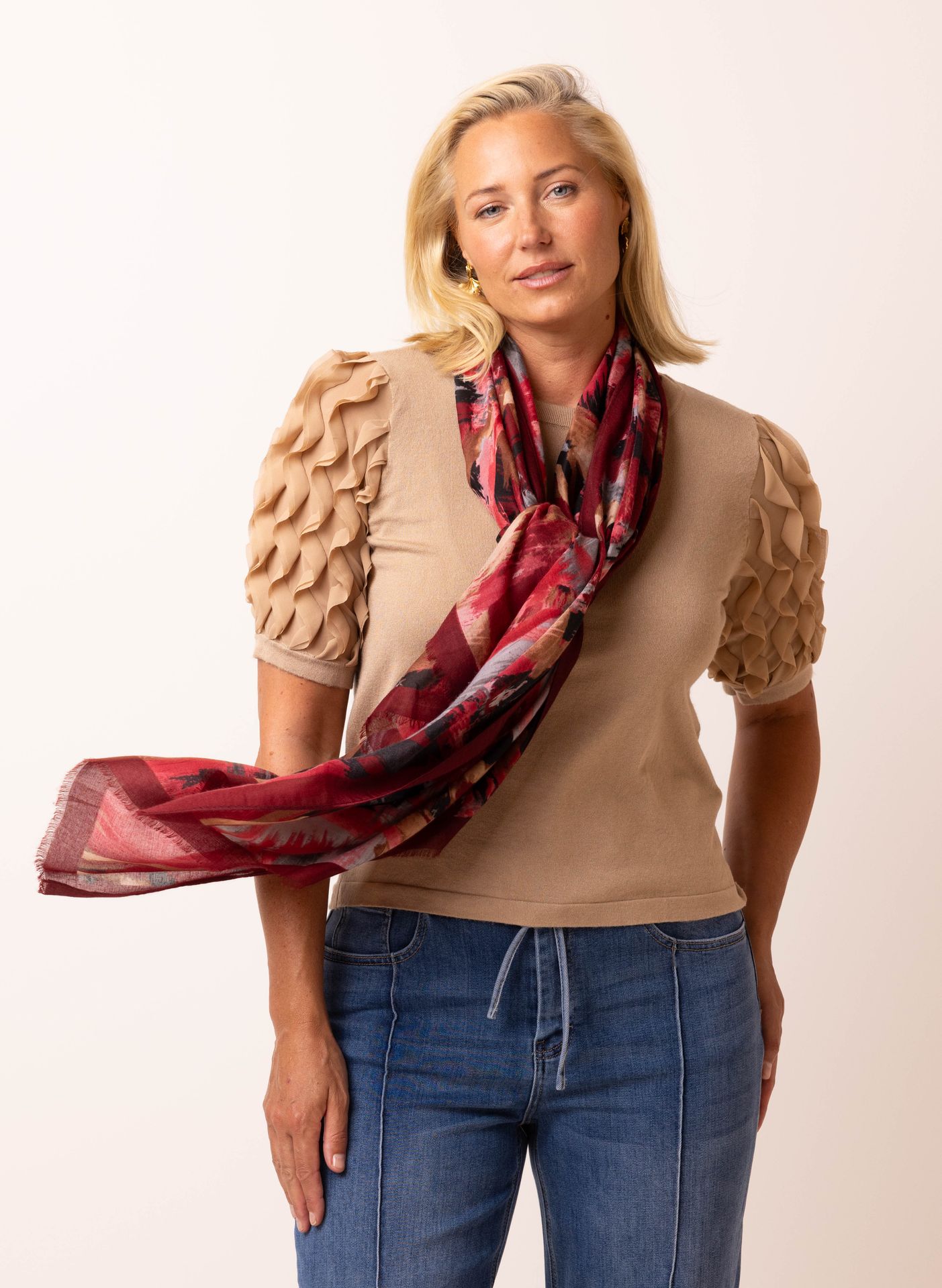 Norah Kleurrijke sjaal met rafelrand red multicolor 216146-620-ONE
