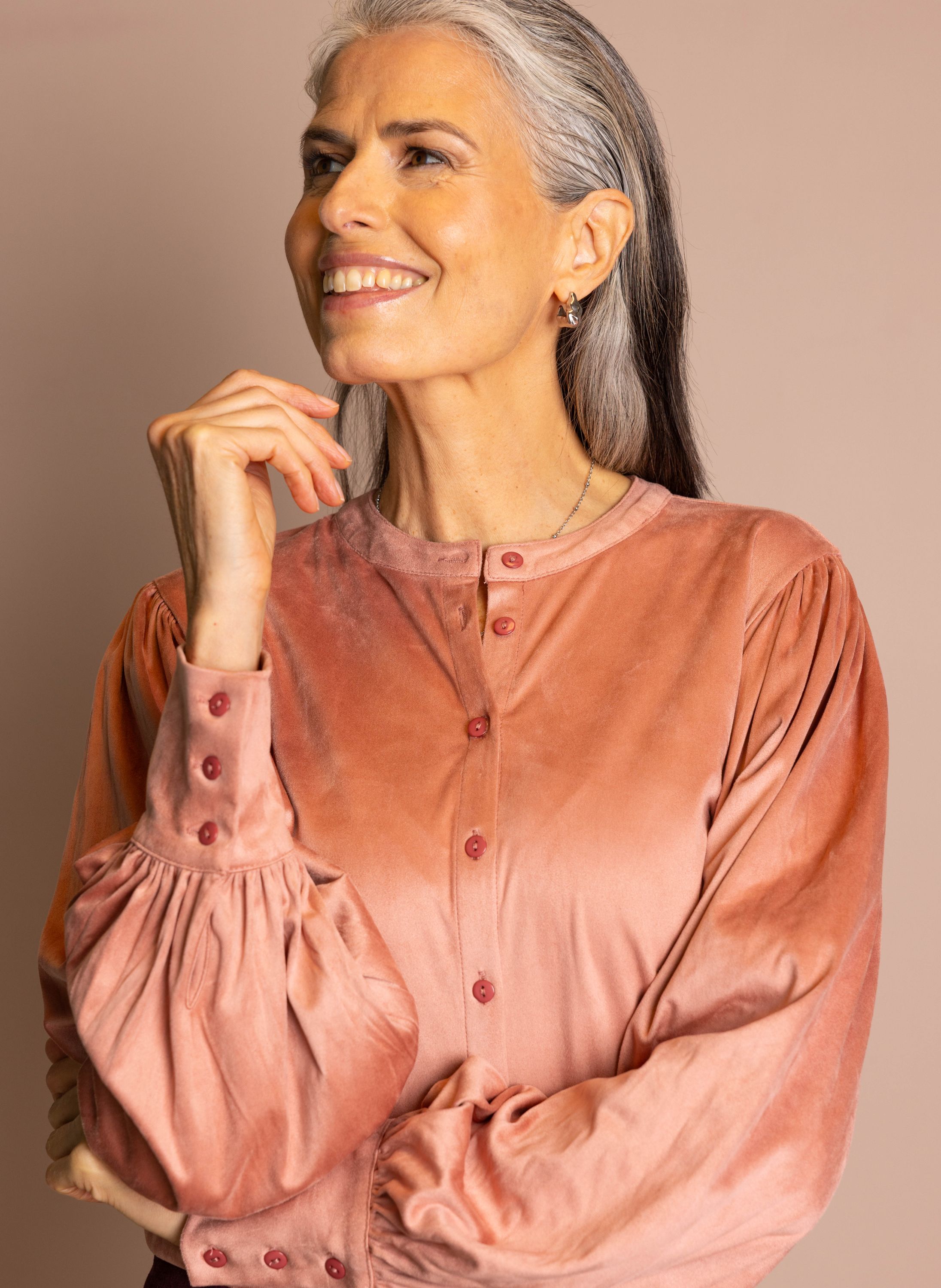 Norah Donkerroze suedine blouse dark rose 216187-998