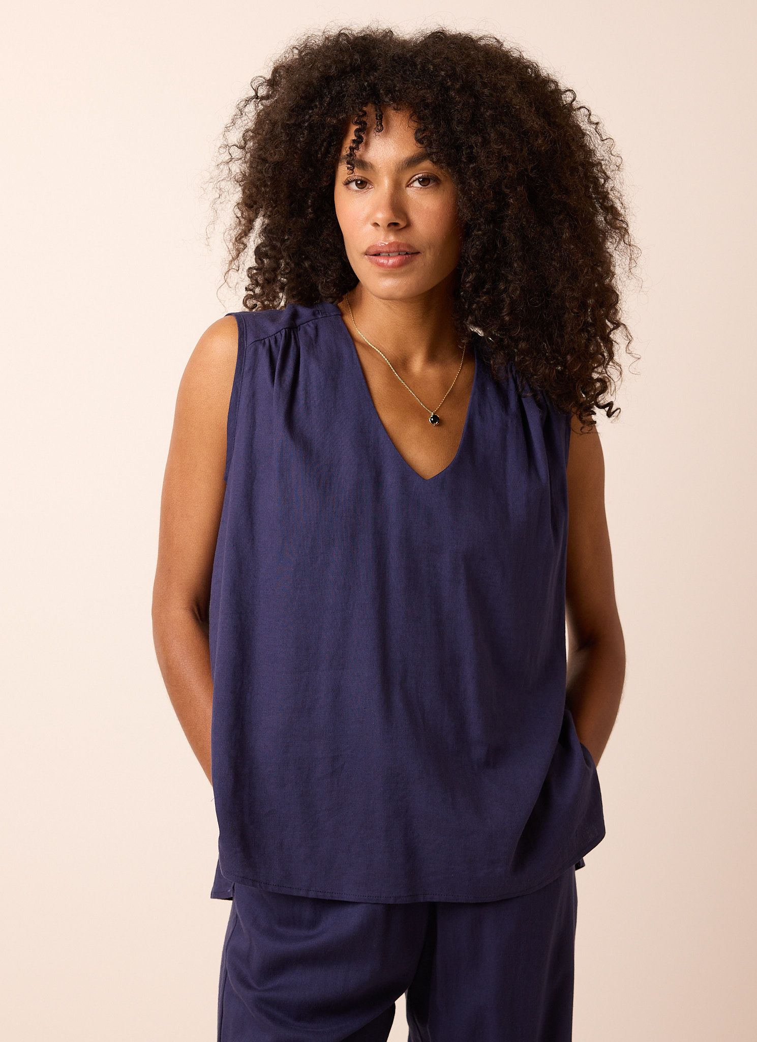 Norah Mouwloze blauwe top navy 216369-492