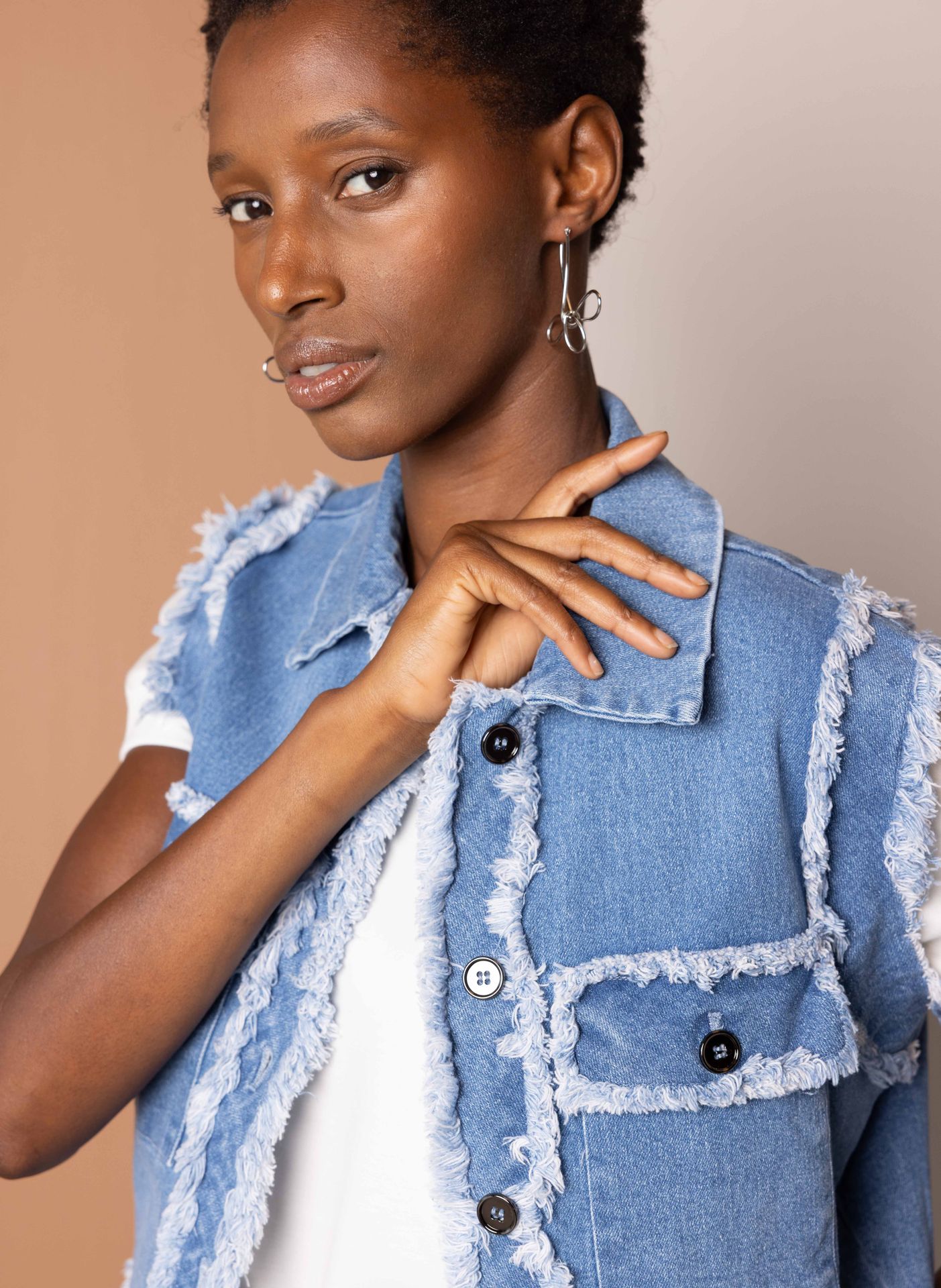 Norah Blauw denim gilet met rafels denim blue 216656-472-34-36