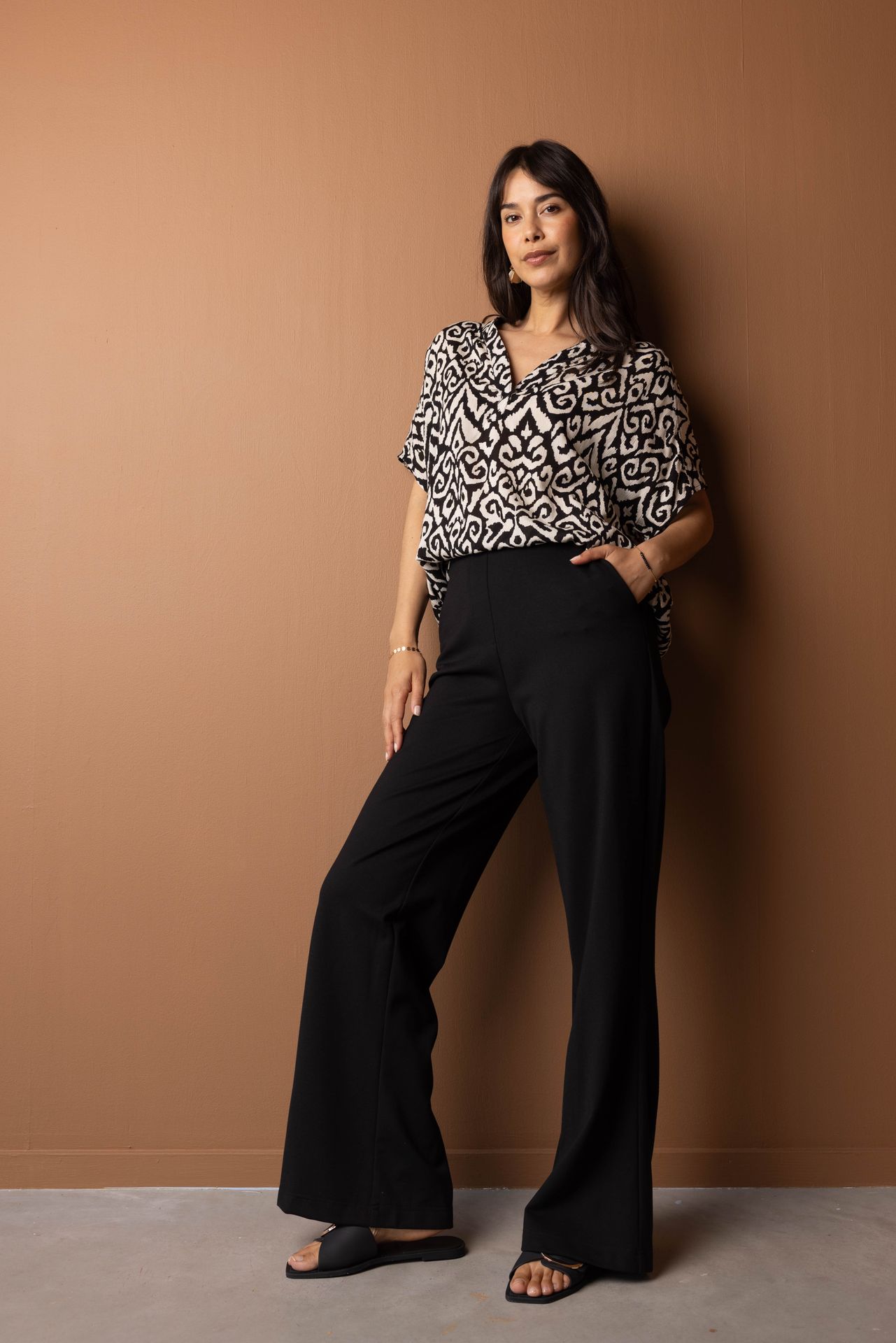 Norah Zwarte wijde broek met elastische band black 216848-001