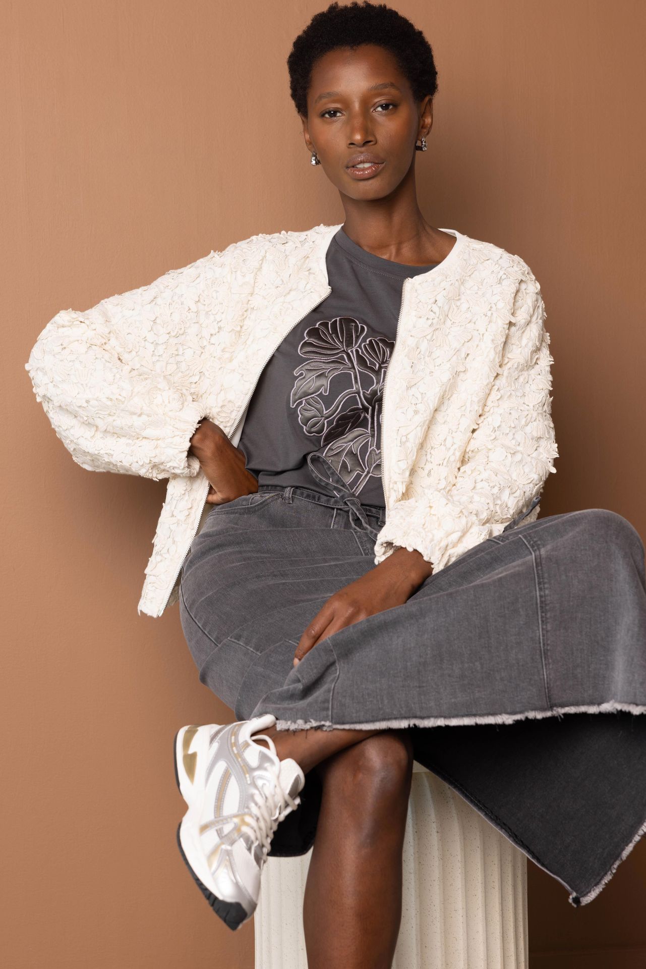 Norah Donkergrijs shirt met bloemen grey 216856-045