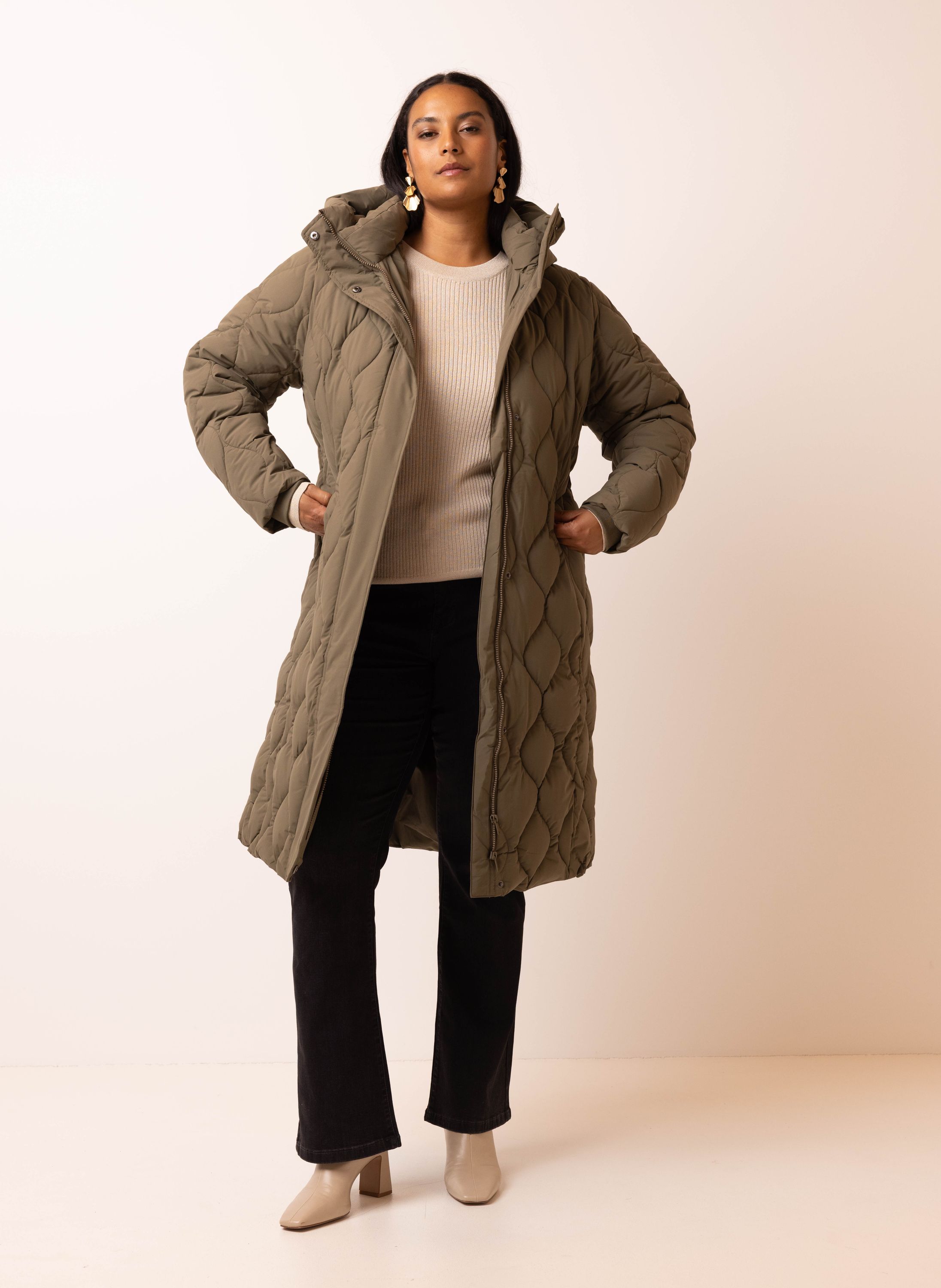 Norah Donkergroene jas met gestikt golvend patroon army green 217116-595