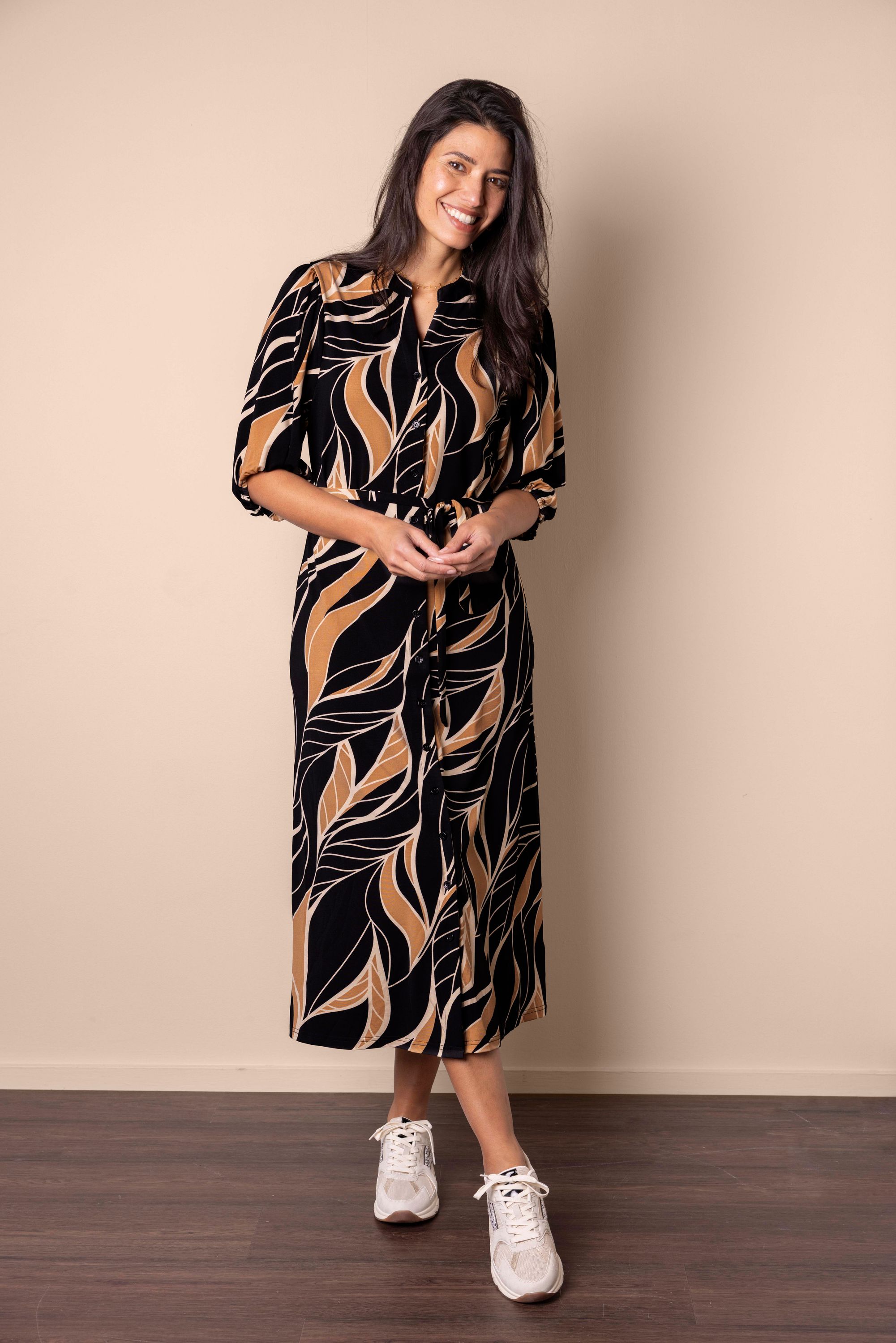 Norah Maxi jurk met grafische print black/sand 217143-030