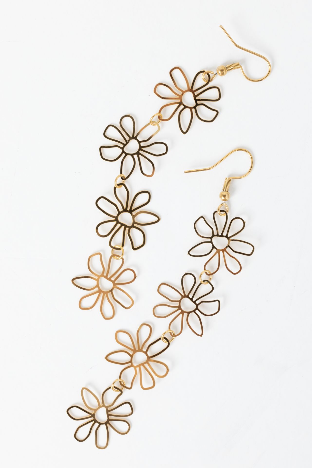 Norah Goudkleurige oorbellen met bloemen gold 217203-199