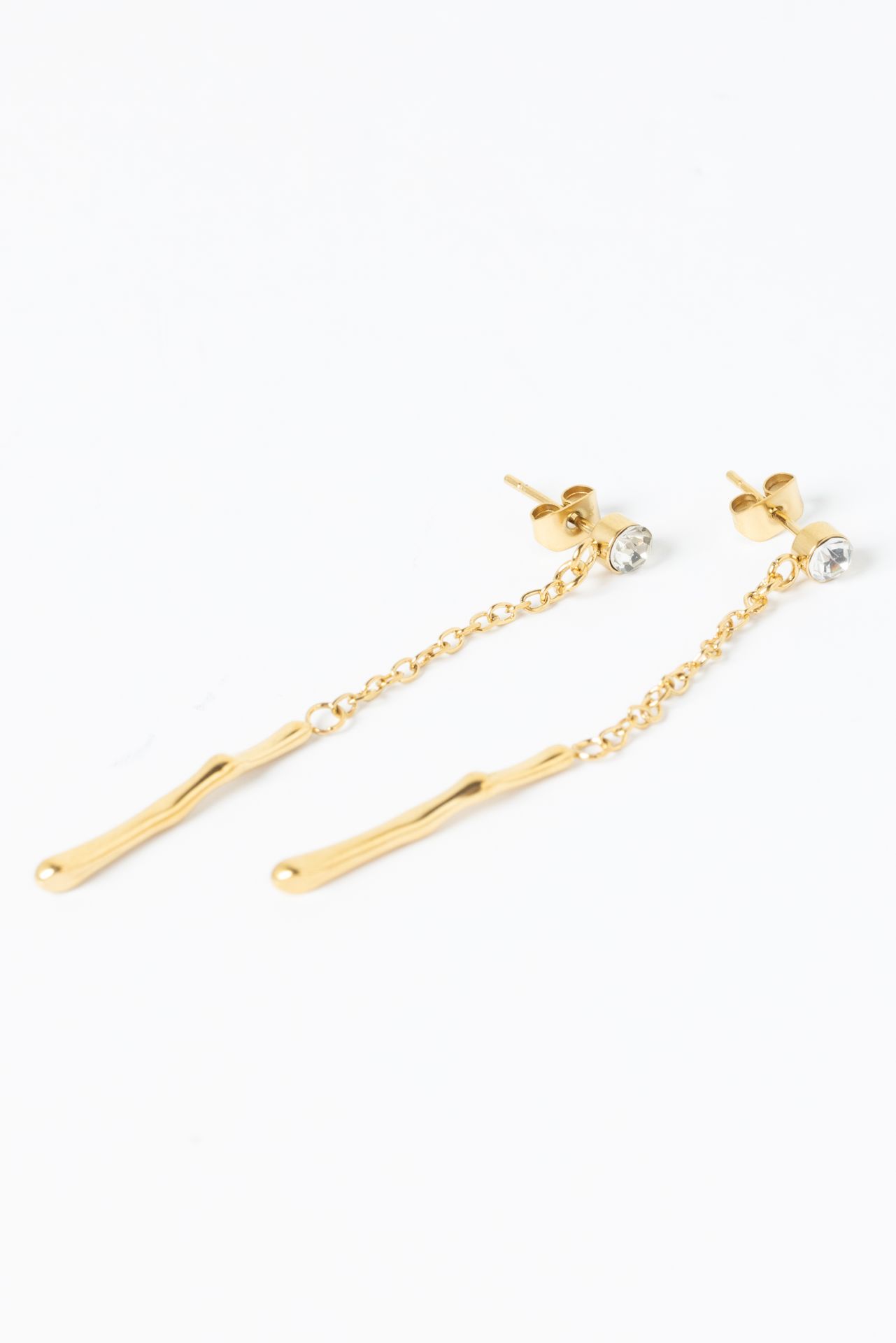 Norah Goudkleurige oorbellen met steentje en hanger gold 217220-199
