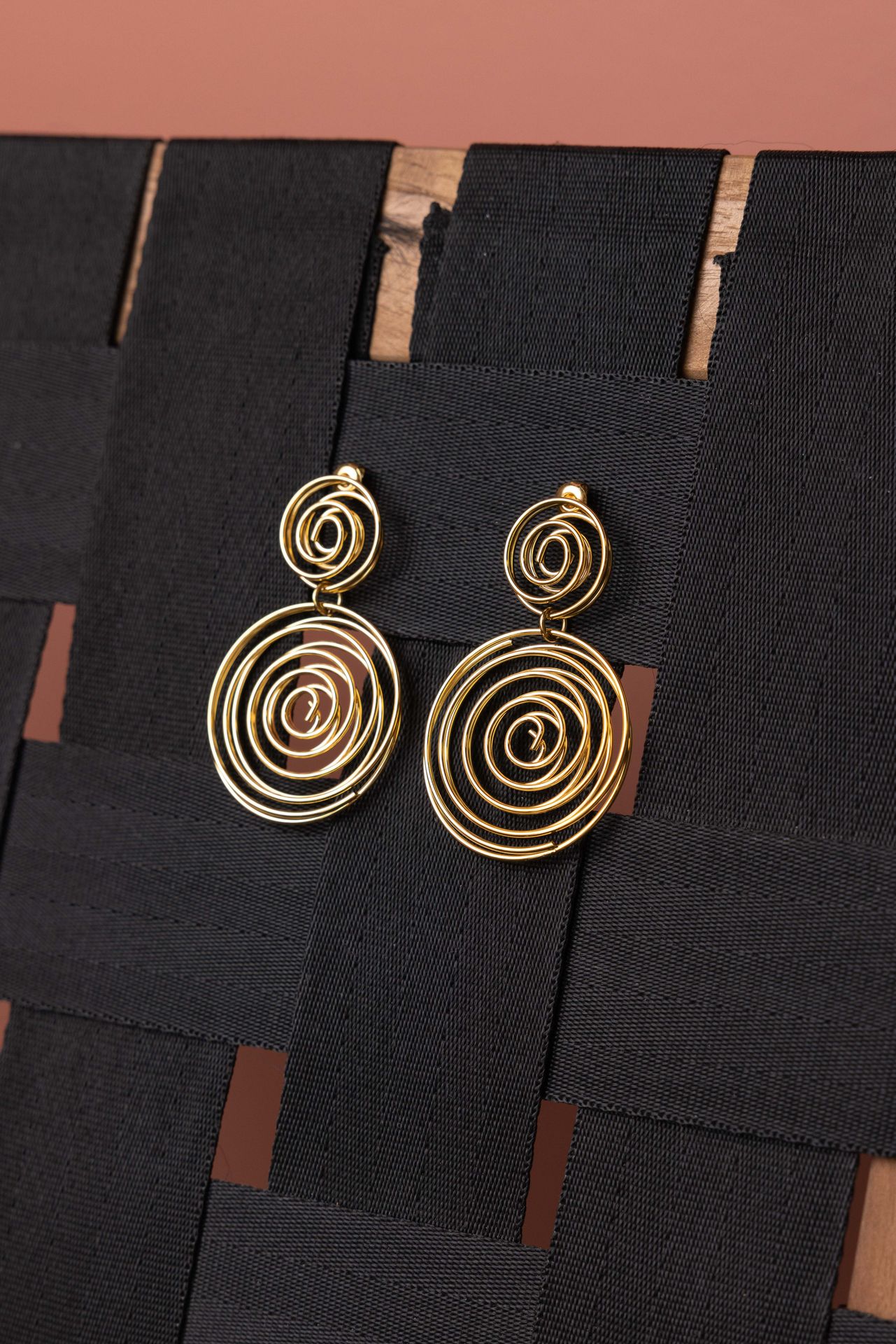 Norah Goudkleurige oorbellen spiraal  gold 217224-199