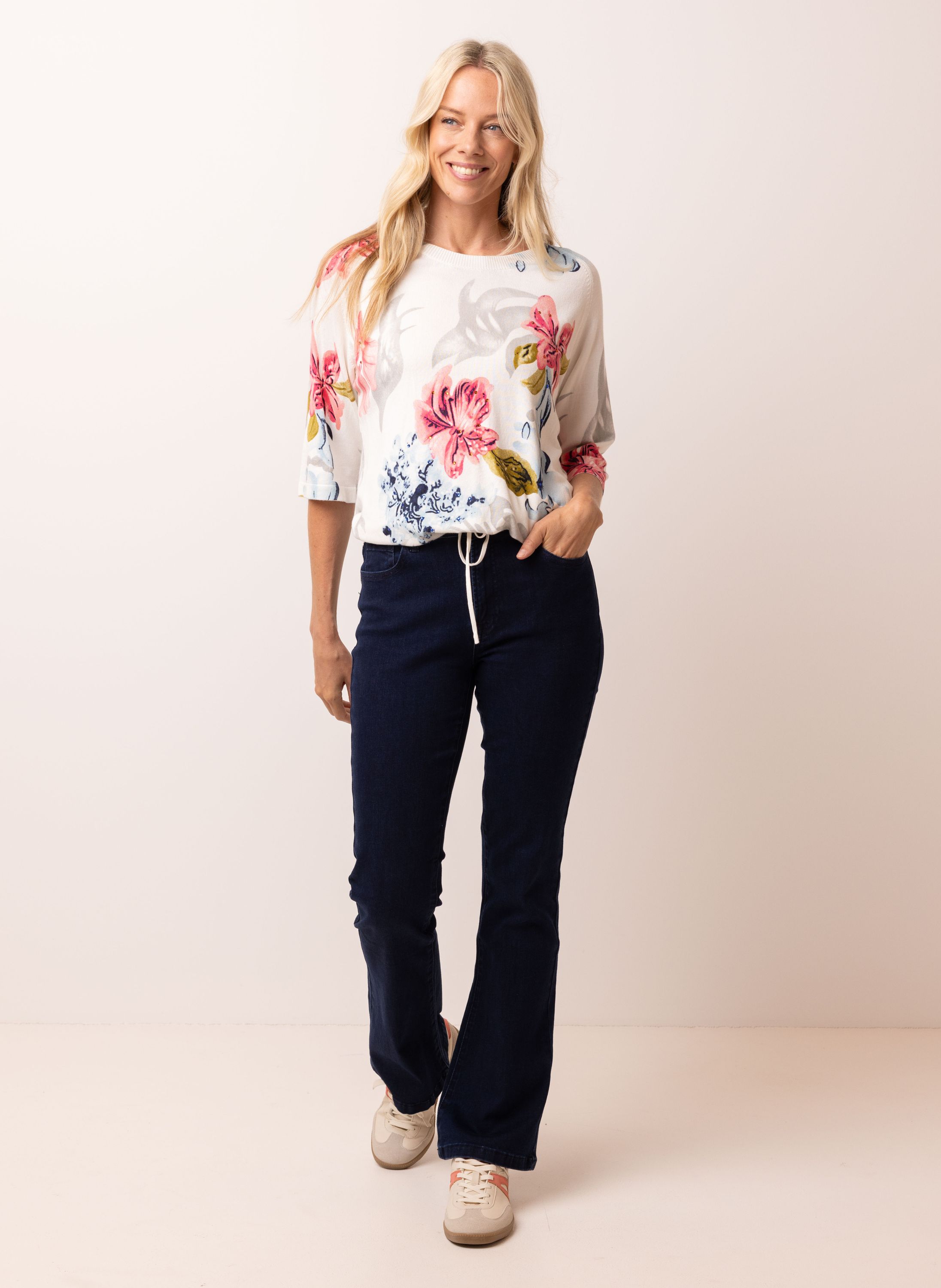 Norah Fijngebreide trui met bloemendessin multicolor 217247-002-46-48