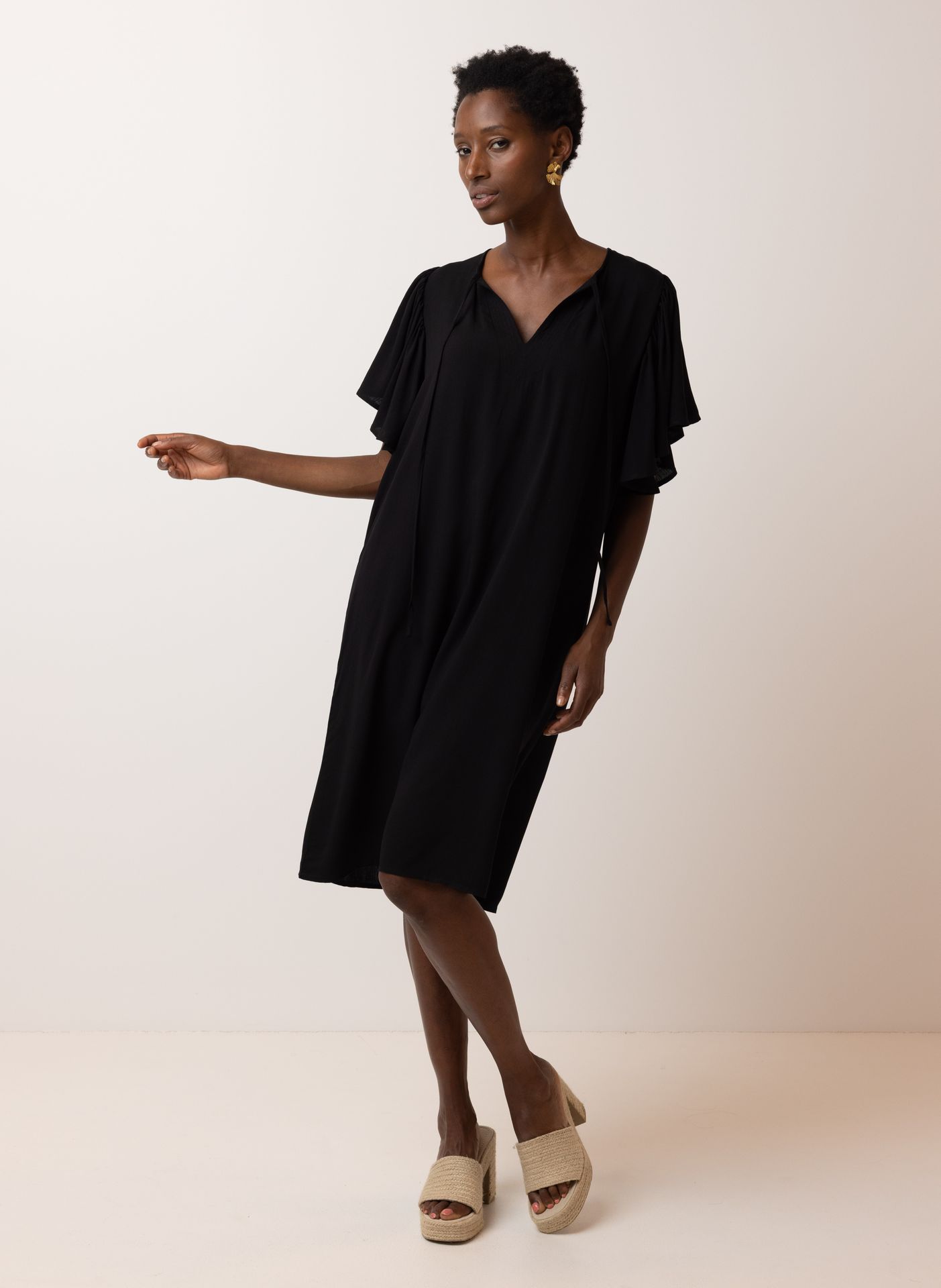 Norah Zwarte midi jurk met koord black 217300-001-38-40