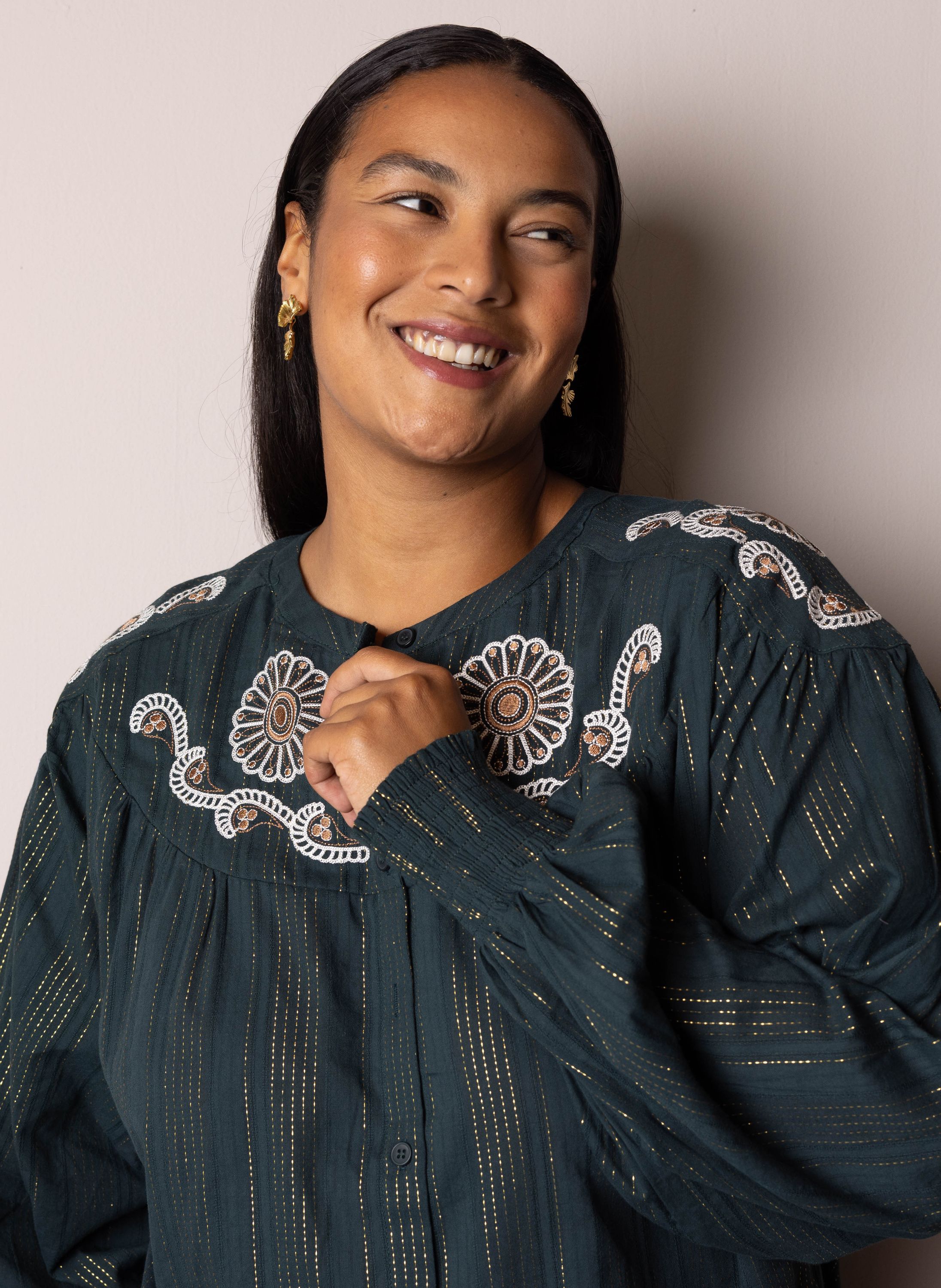 Norah Groene blouse met borduursels bottle green 217301-517-44