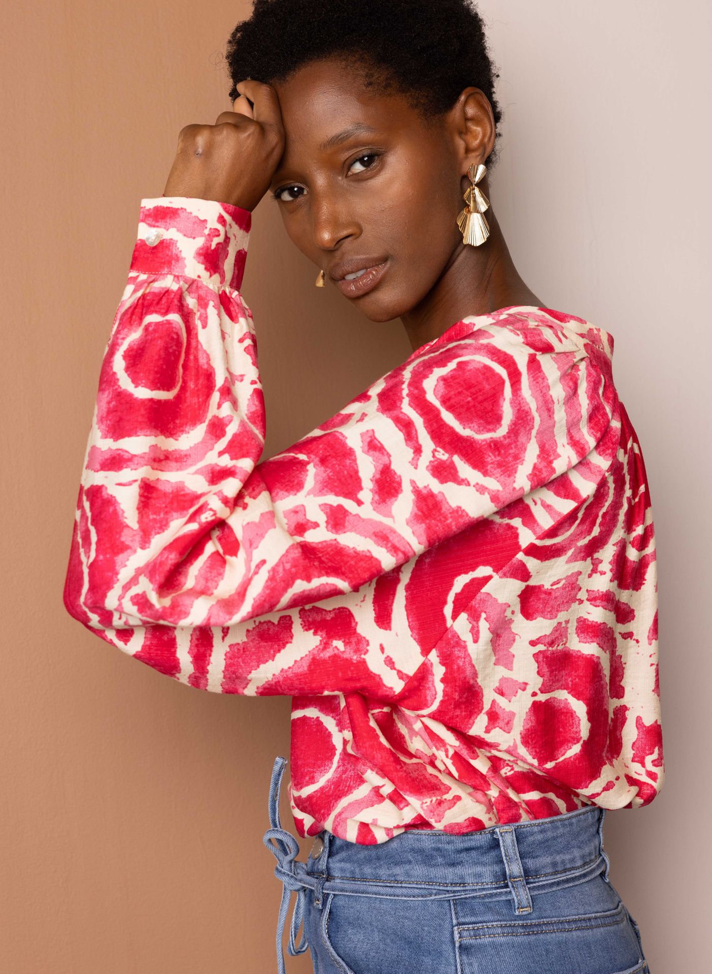 Norah Ecru  blouse met roze grafische print
 cerise multicolor 217336-956-34