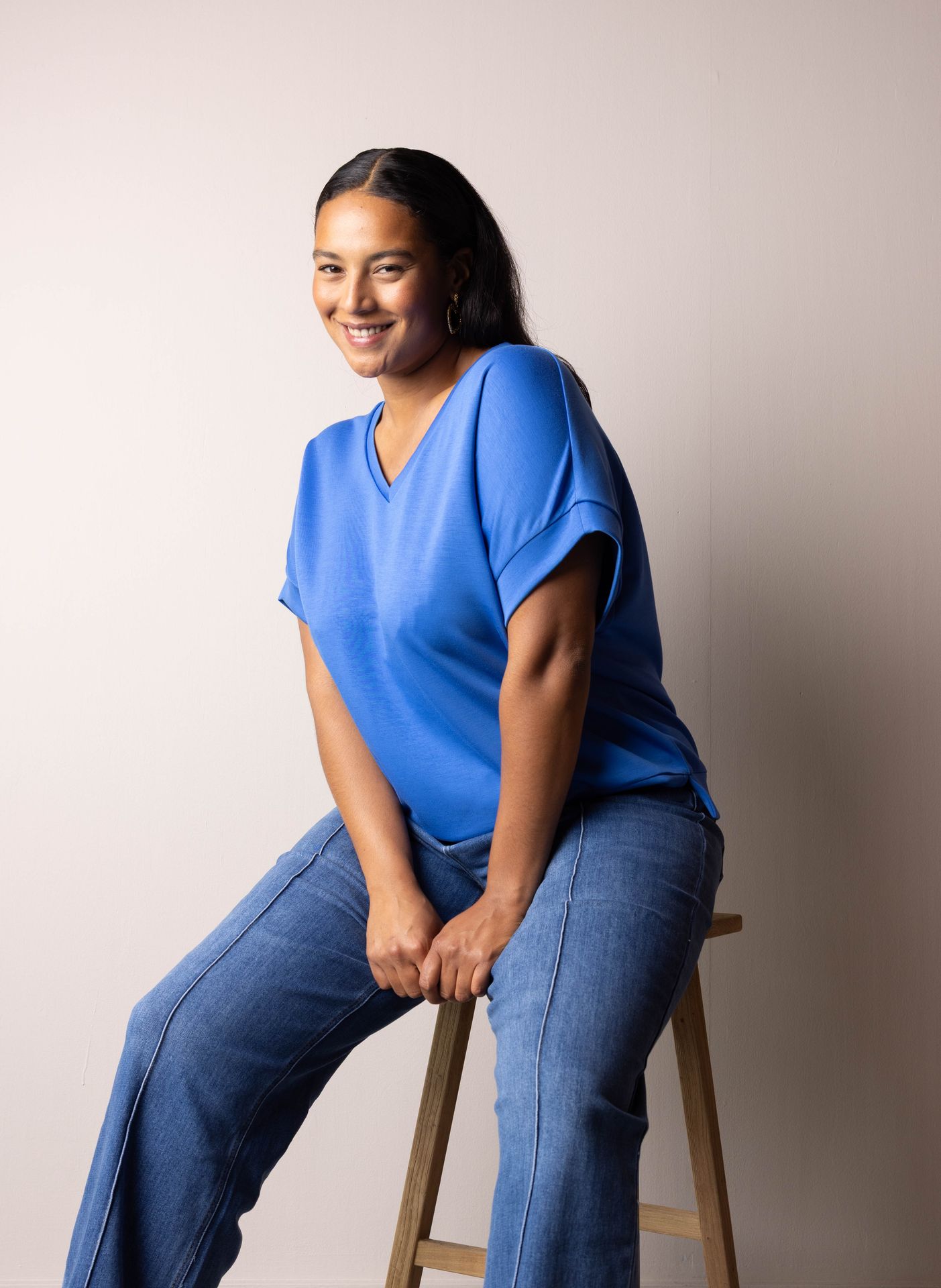 Norah Blauw shirt met V-hals royal blue 217444-466-36