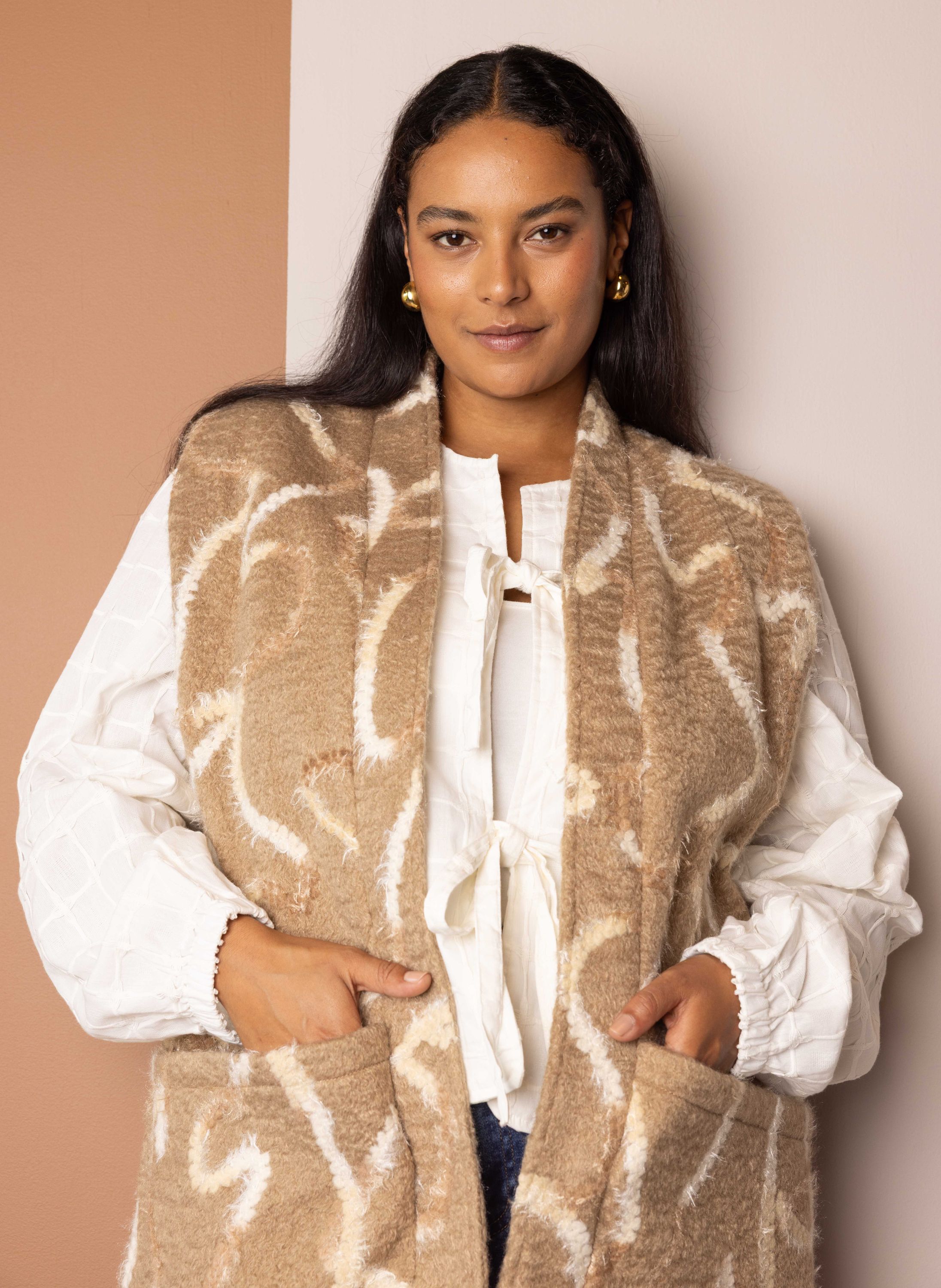 Norah Zandkleurig gilet van een zachte stof sand multicolor 217465-121-46
