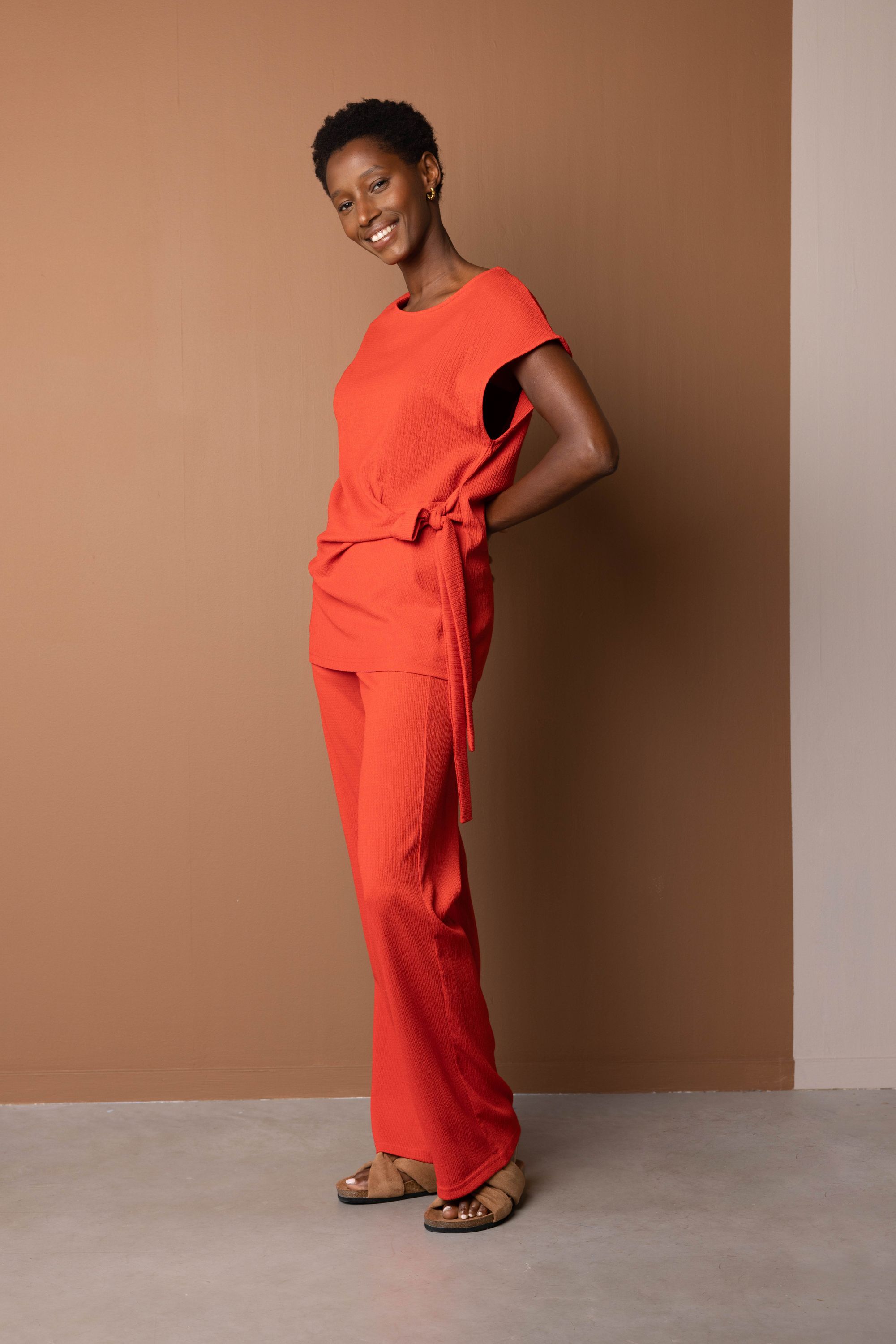 Norah Rode wijde broek met elastische tailleband red 217479-600-46