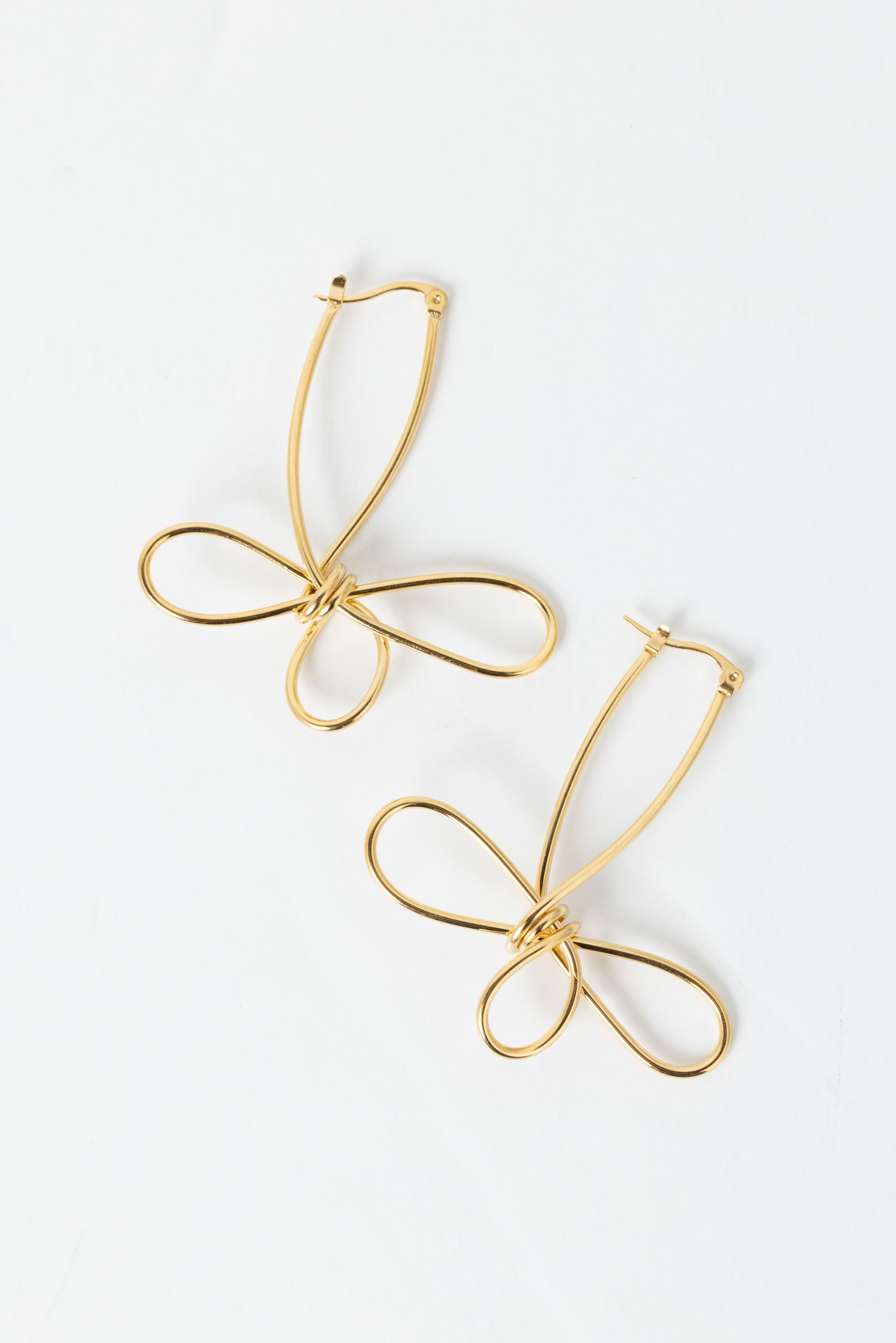 Norah Goudkleurige oorbellen strik gold 217506-199-ONE