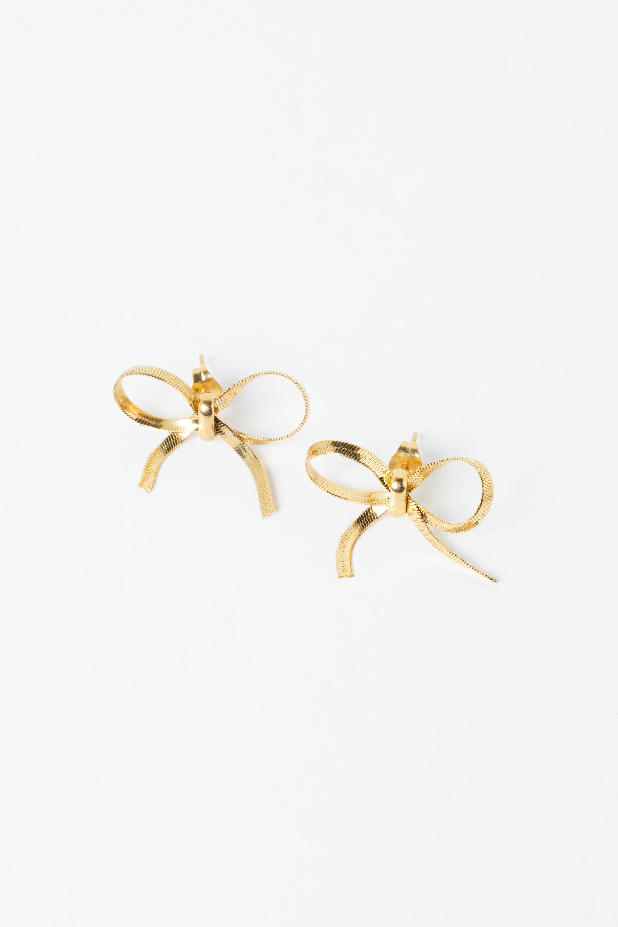 Norah Goudkleurige oorbellen strikje gold 217507-199-ONE