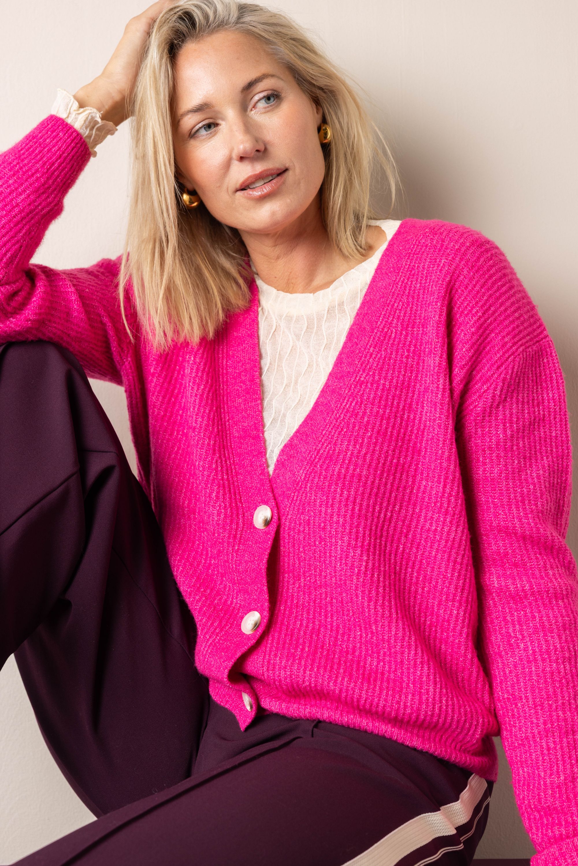 Norah Roze gebreid vest pink 217555-900-34-36 Norah Roze gebreid vest pink 217555-900-34-36