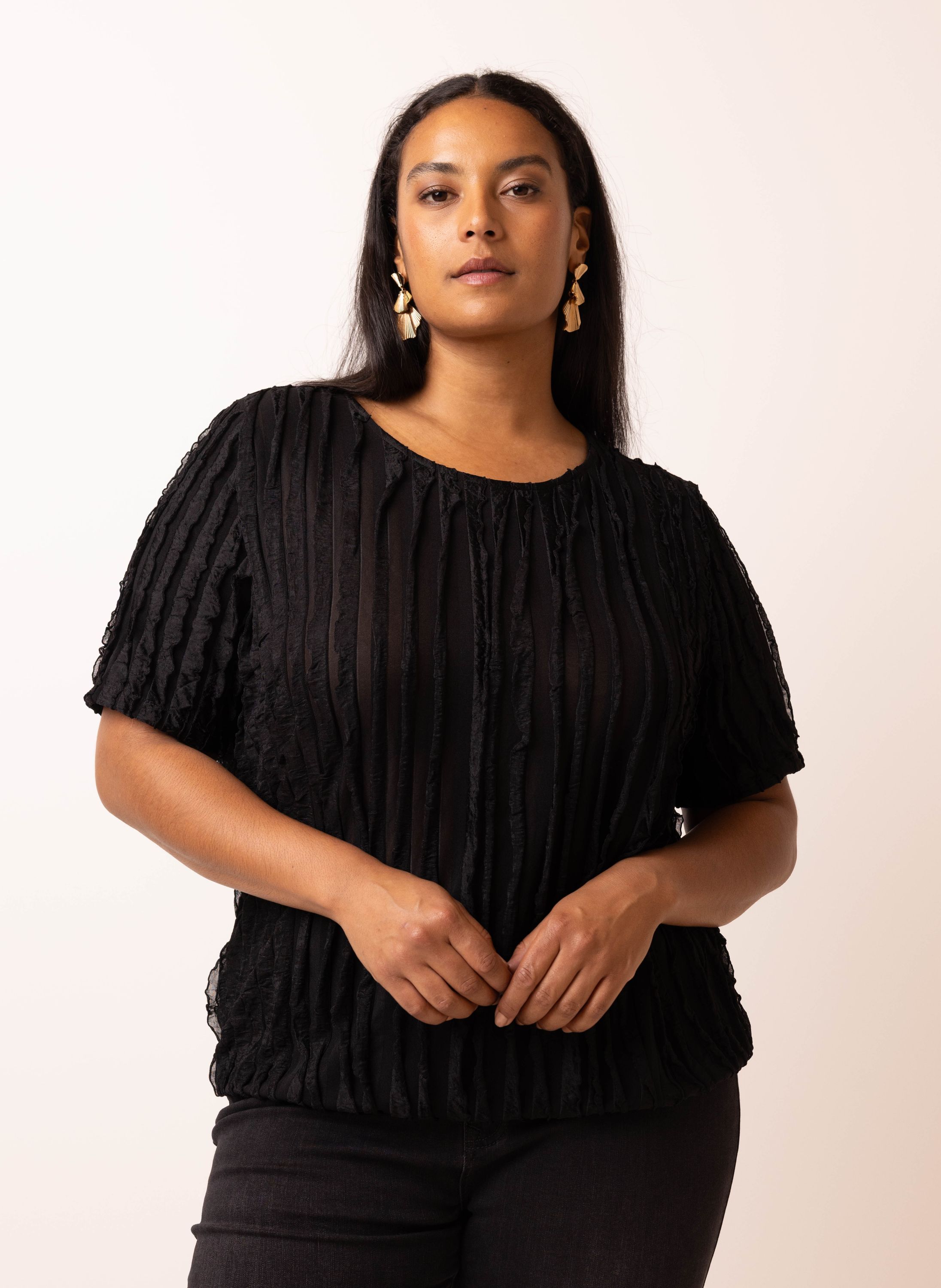 Norah Zwart shirt met ruches black 217564-001-40