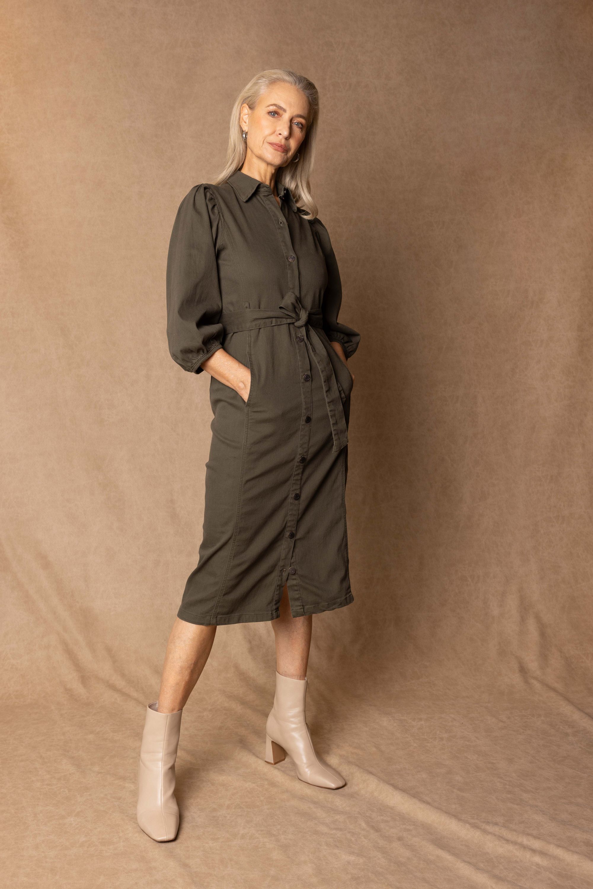 Norah Groene denim midi jurk met ceintuur army green 217587-595-34