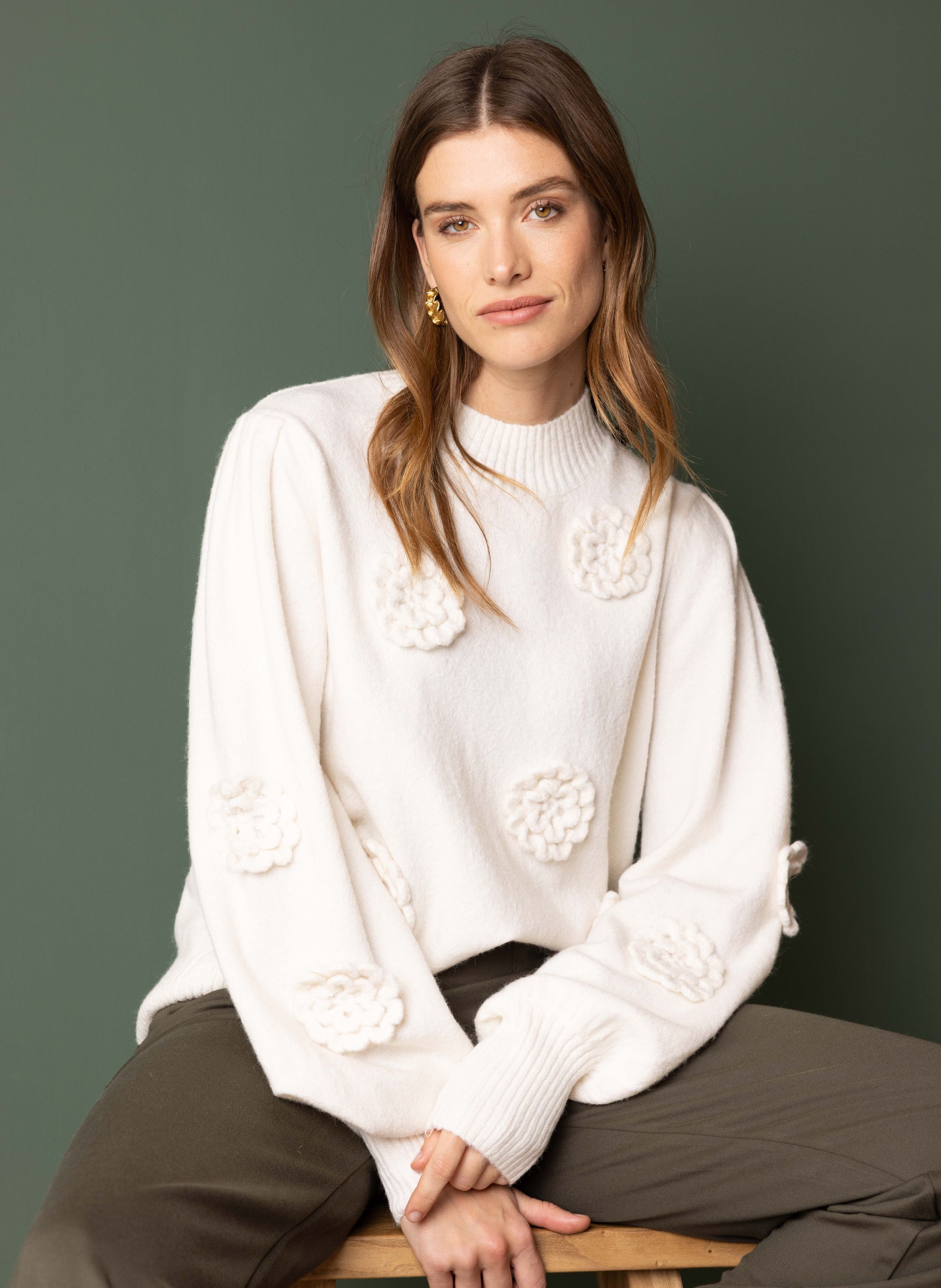 Norah Off-white trui met gehaakte bloemen off-white 217635-101-38