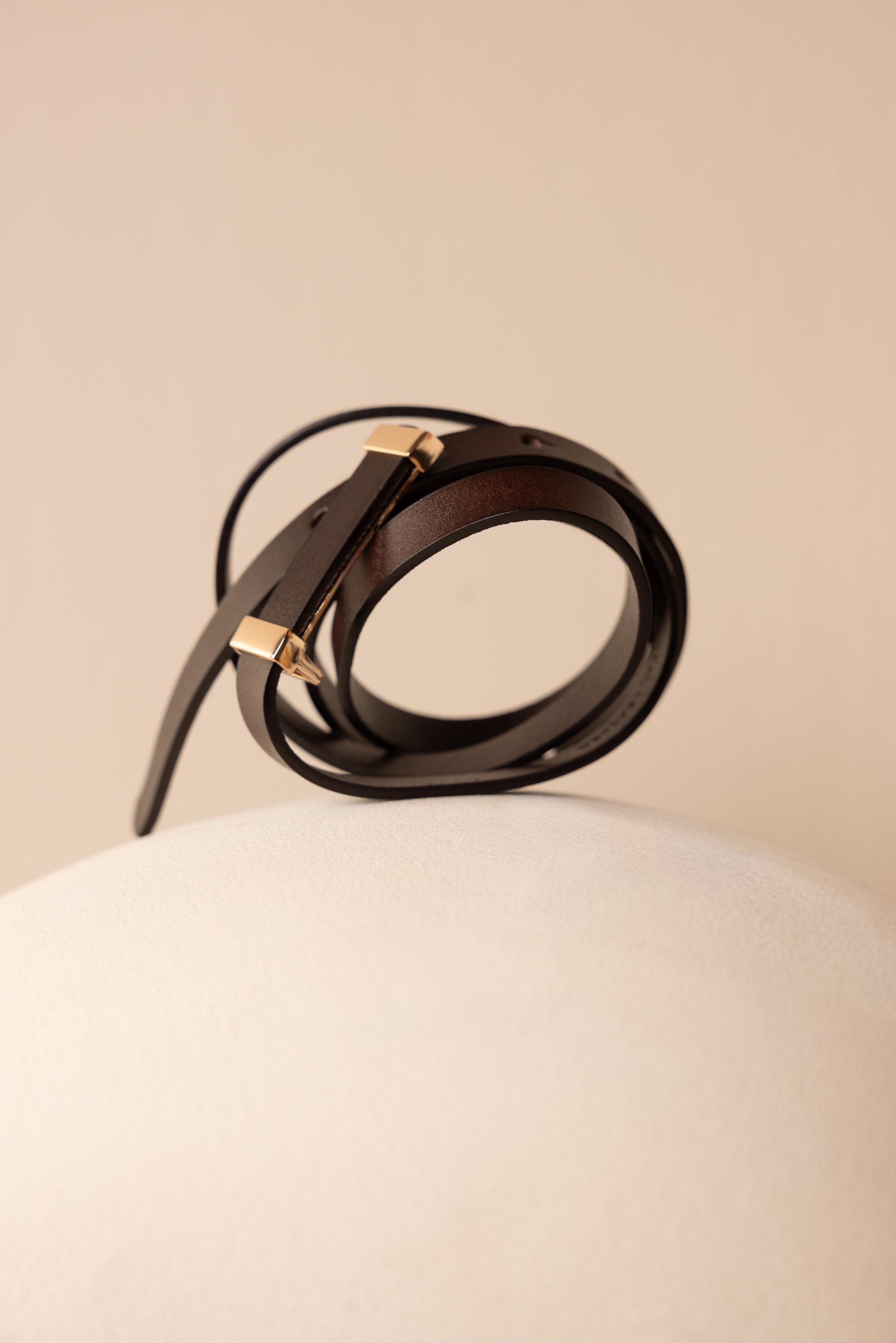 Norah Donkerbruine riem met goudkleurige gesp dark brown 217670-299-L