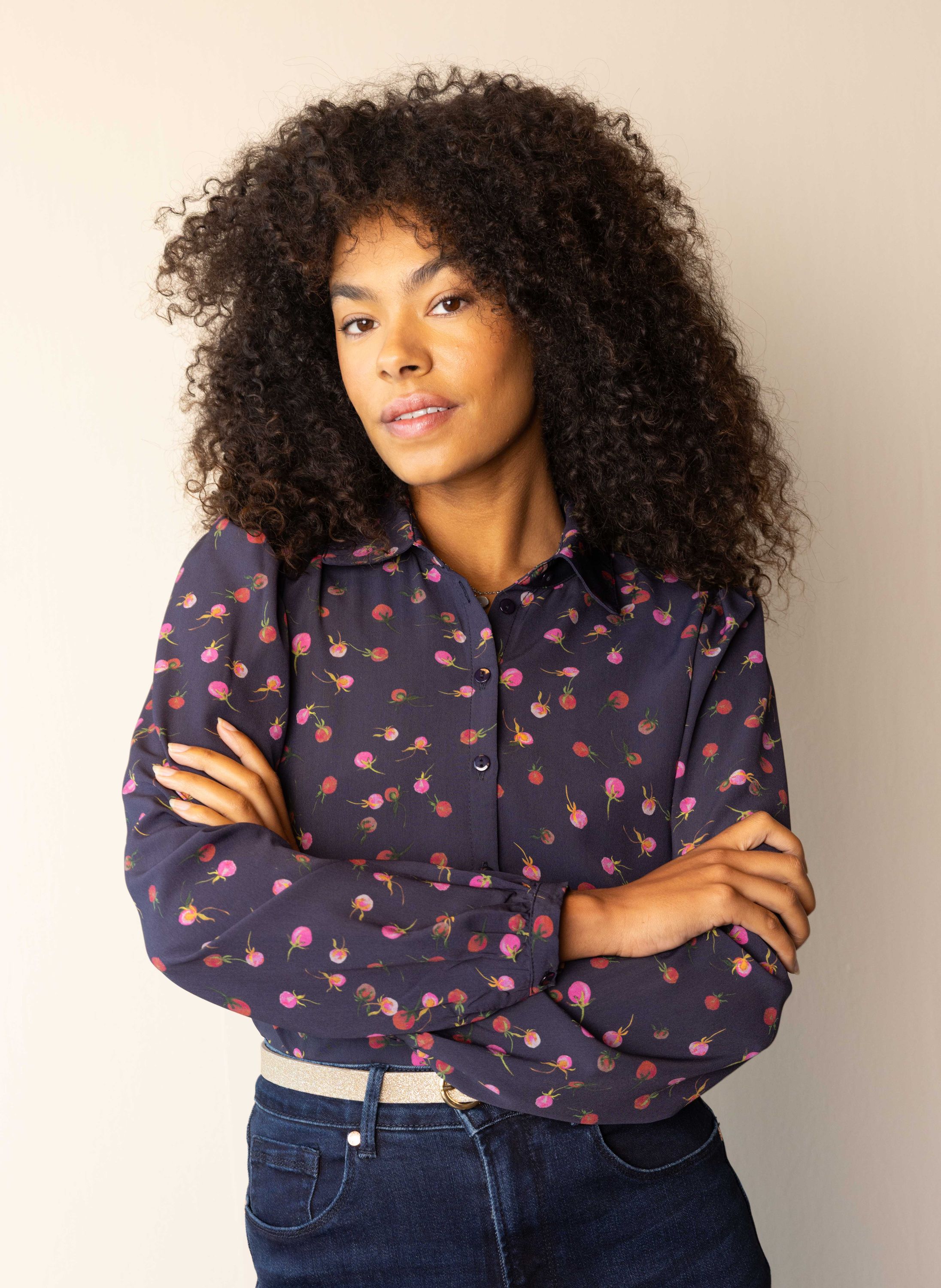 Norah Donkerblauwe blouse met rozen dark blue multicolor 217769-491-34