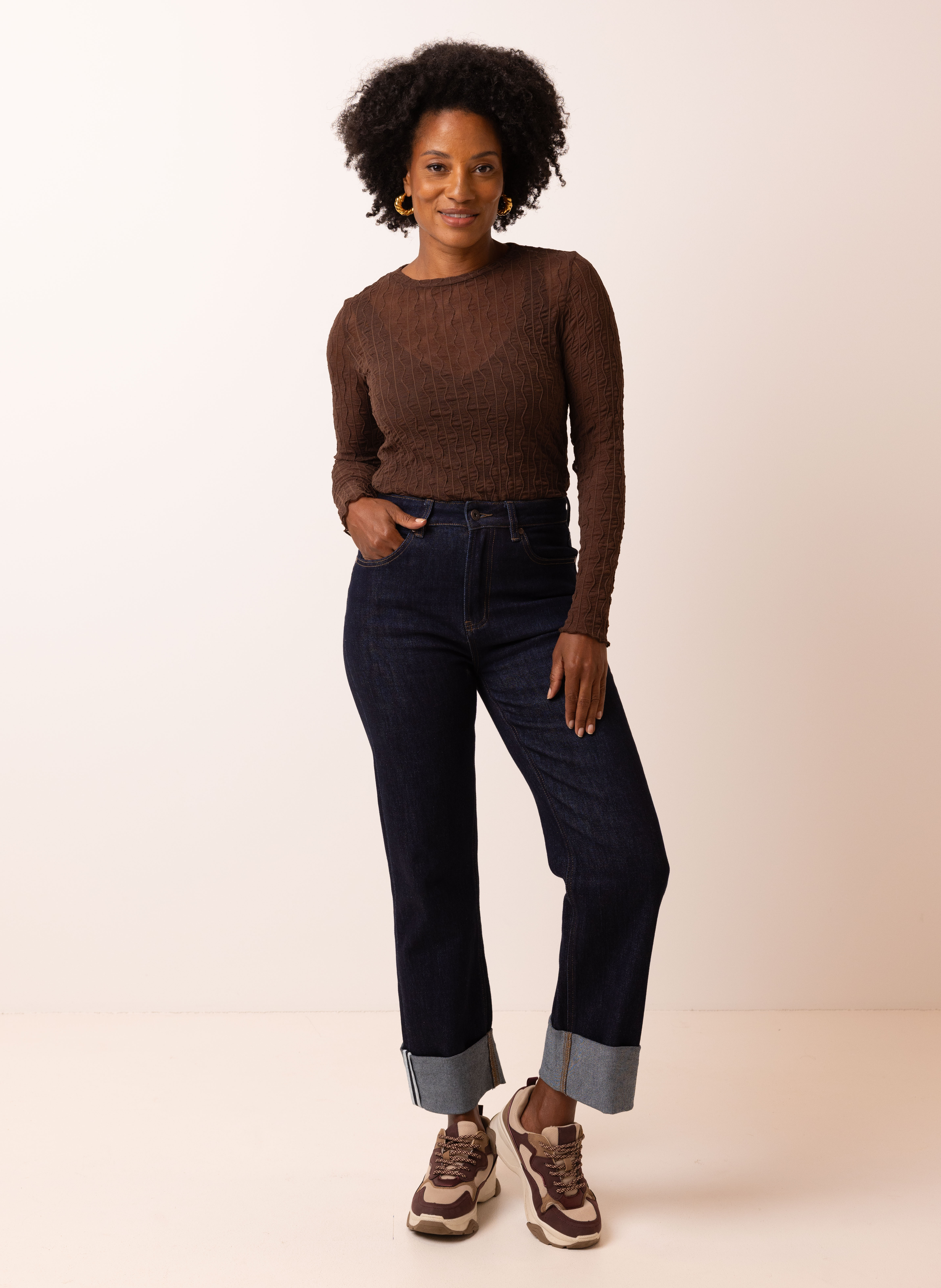 Zwarte meshtop met golvende structuur | Norah Dameskleding maat 34