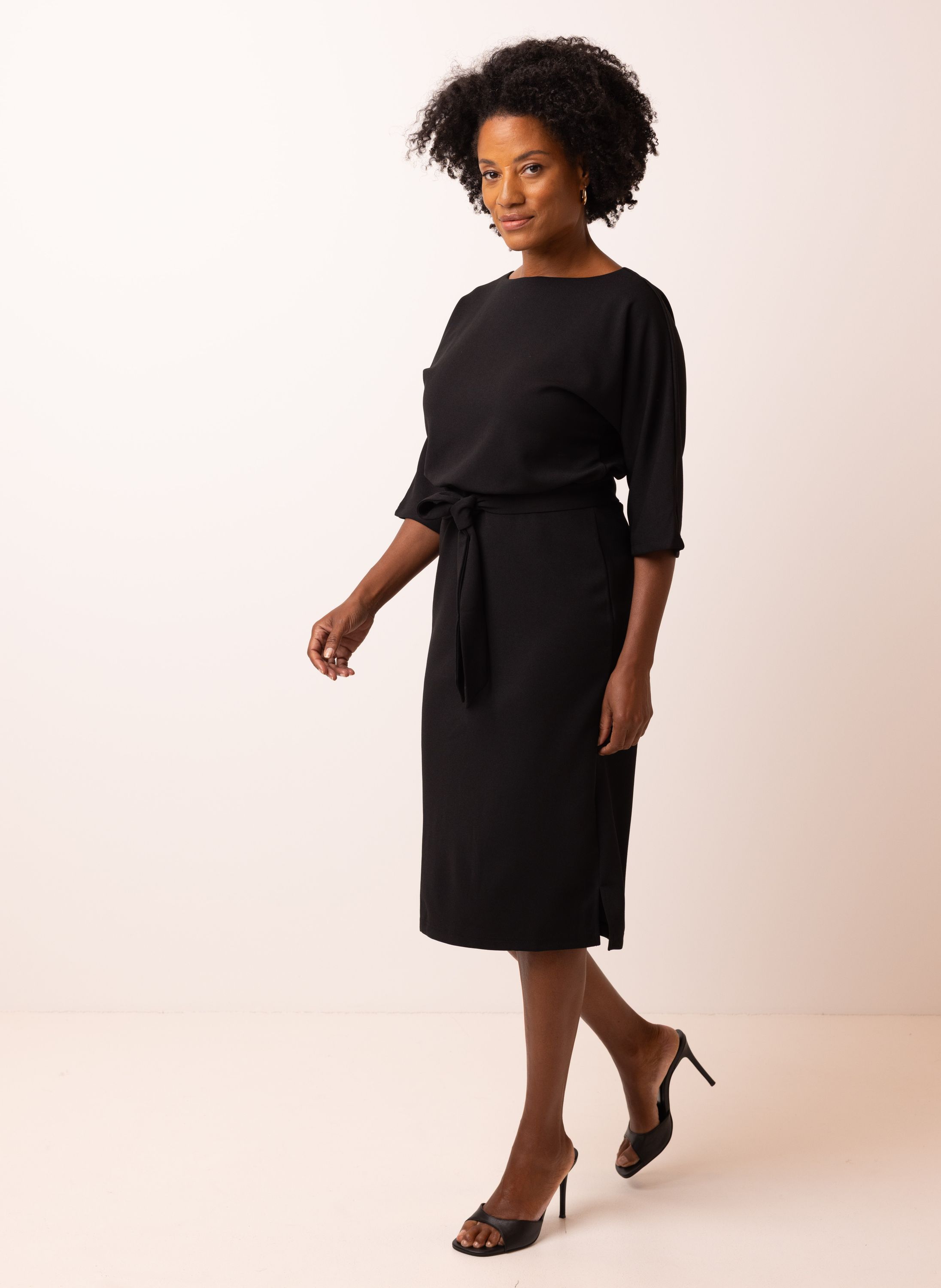 Norah Zwarte midi jurk met ceintuur black 217909-001-46