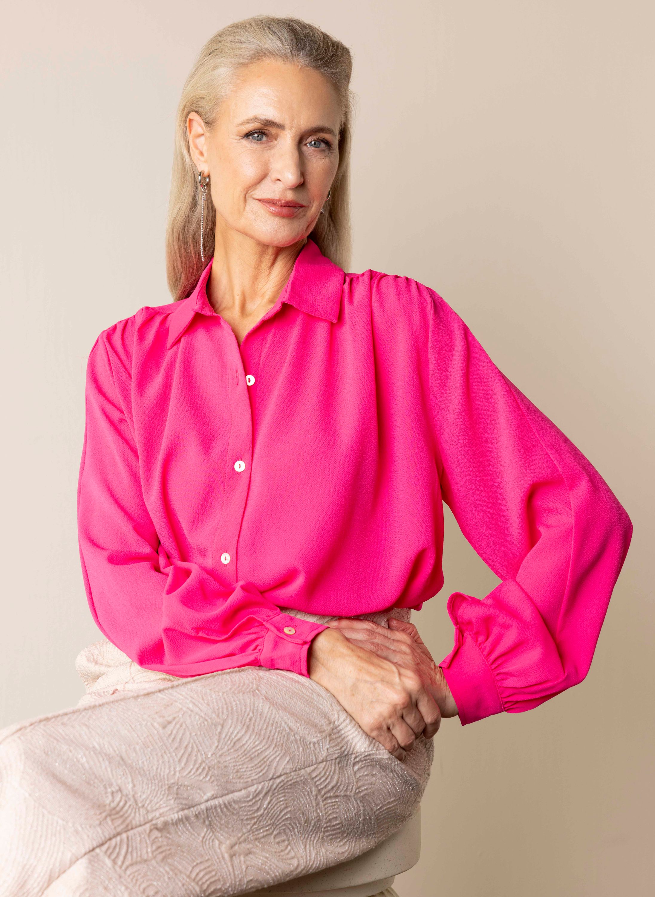 Roze blouse met klassieke kraag