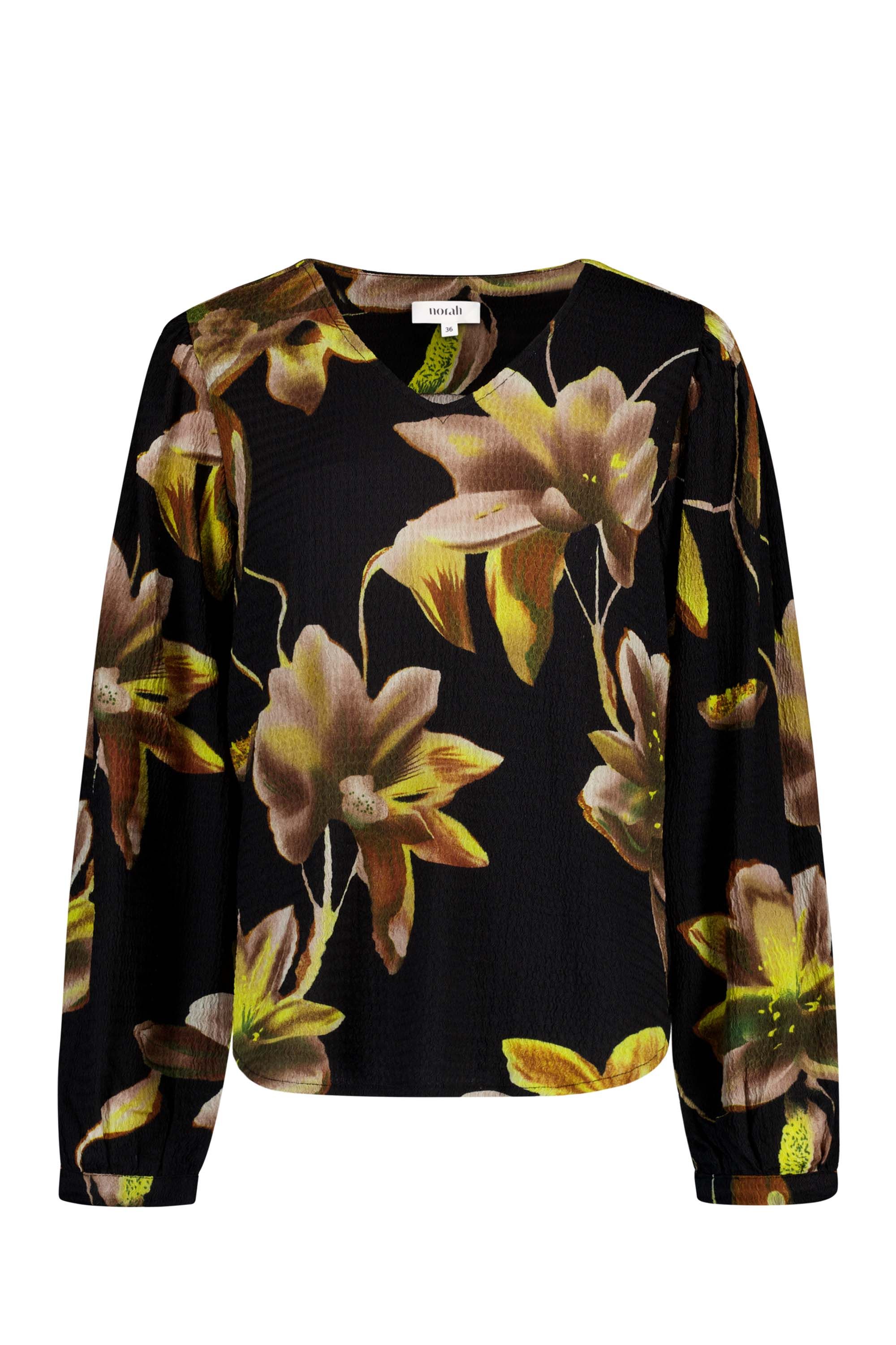 Norah Zwarte blouse met bloemendessin black multicolor 218024-020-42