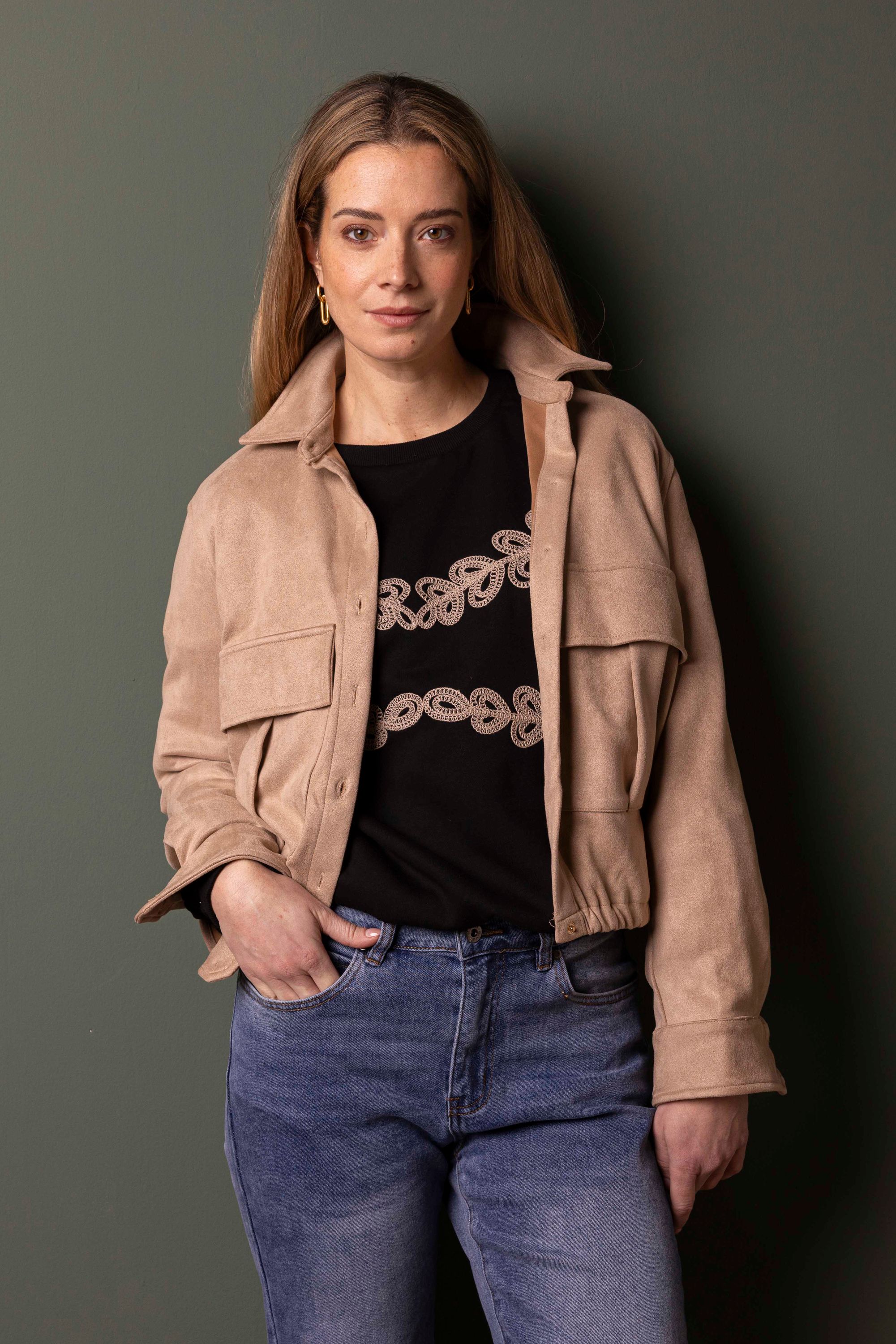 Norah Lichtbruin suèdine jasje met klassieke kraag pebble stone 218034-055-42