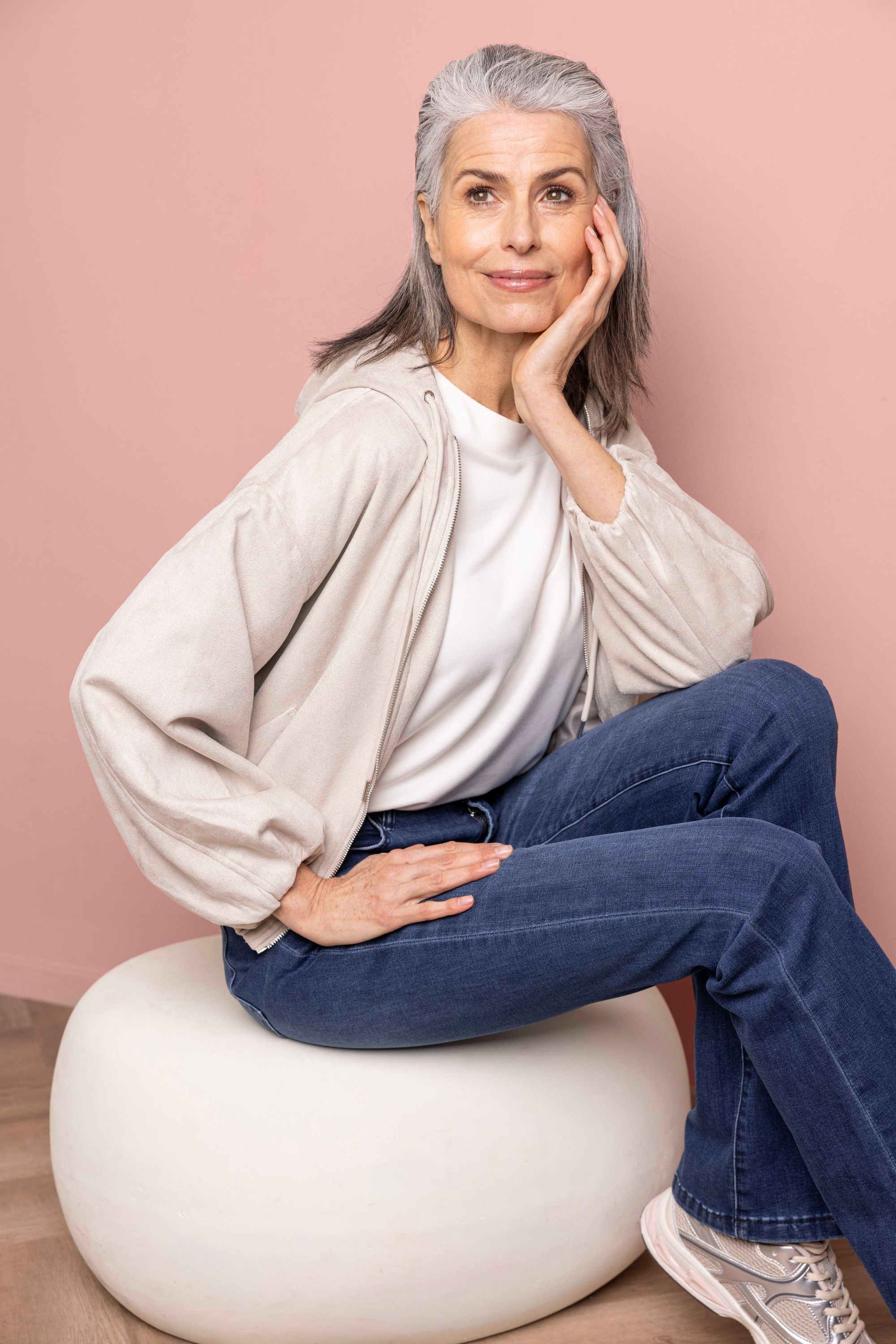 Norah Licht zandkleurige bomberjas met capuchon pebble stone 218037-055-40