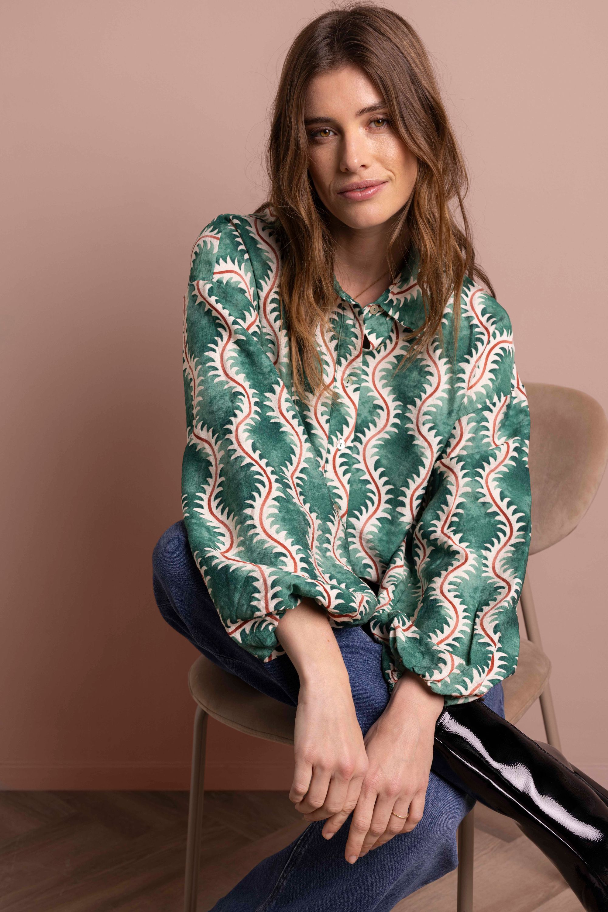 Norah Groene blouse met golvende print green multicolor 218053-520-46-48