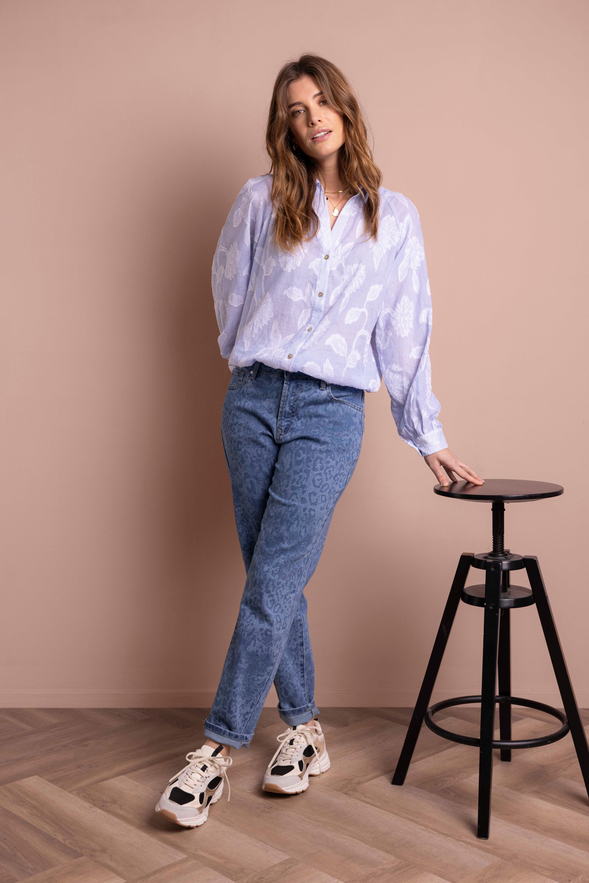 Norah Lichtblauwe blouse met bloemen blue/white 218106-431-48