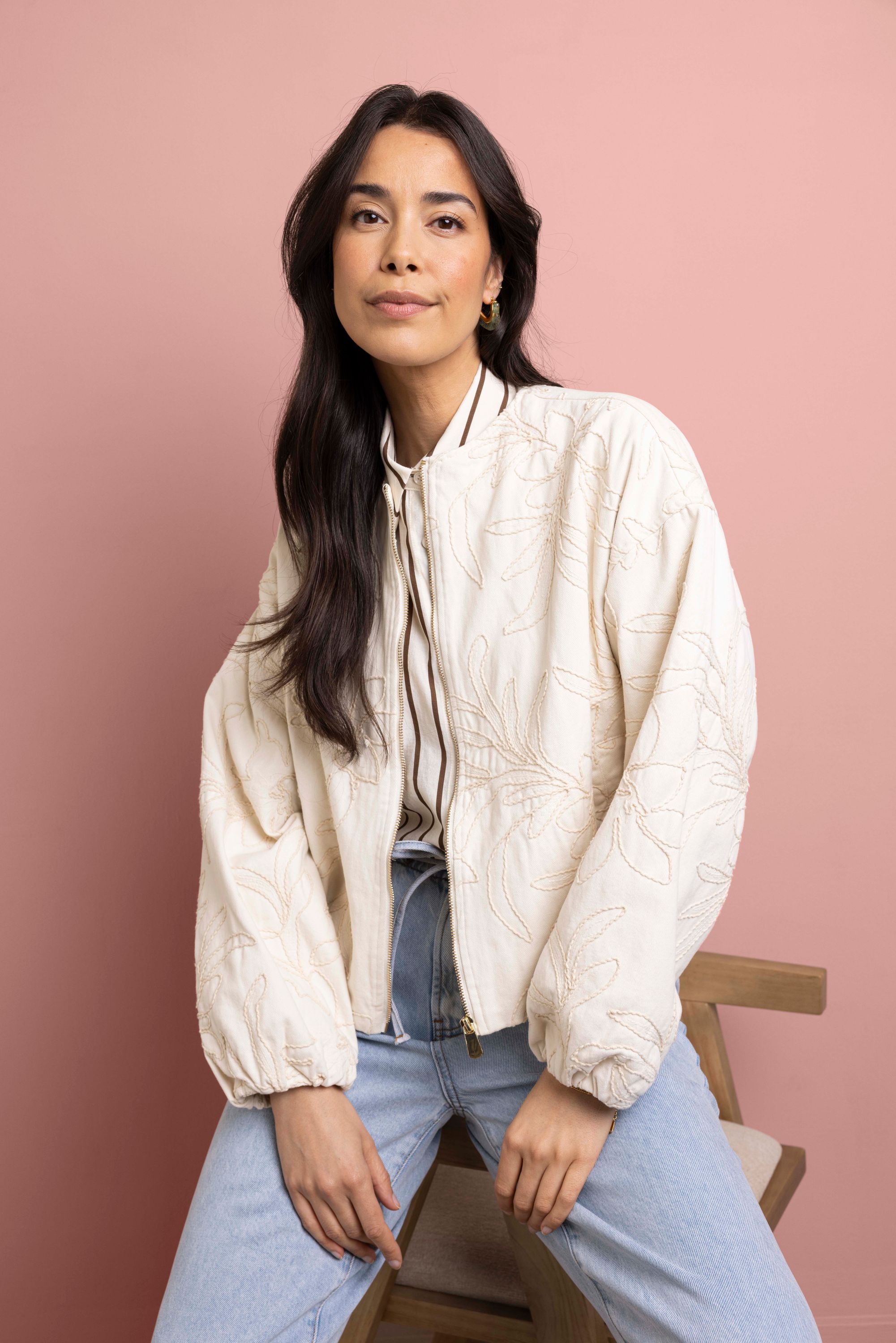 Norah Ecru jasje met borduursels ecru 218112-102-40