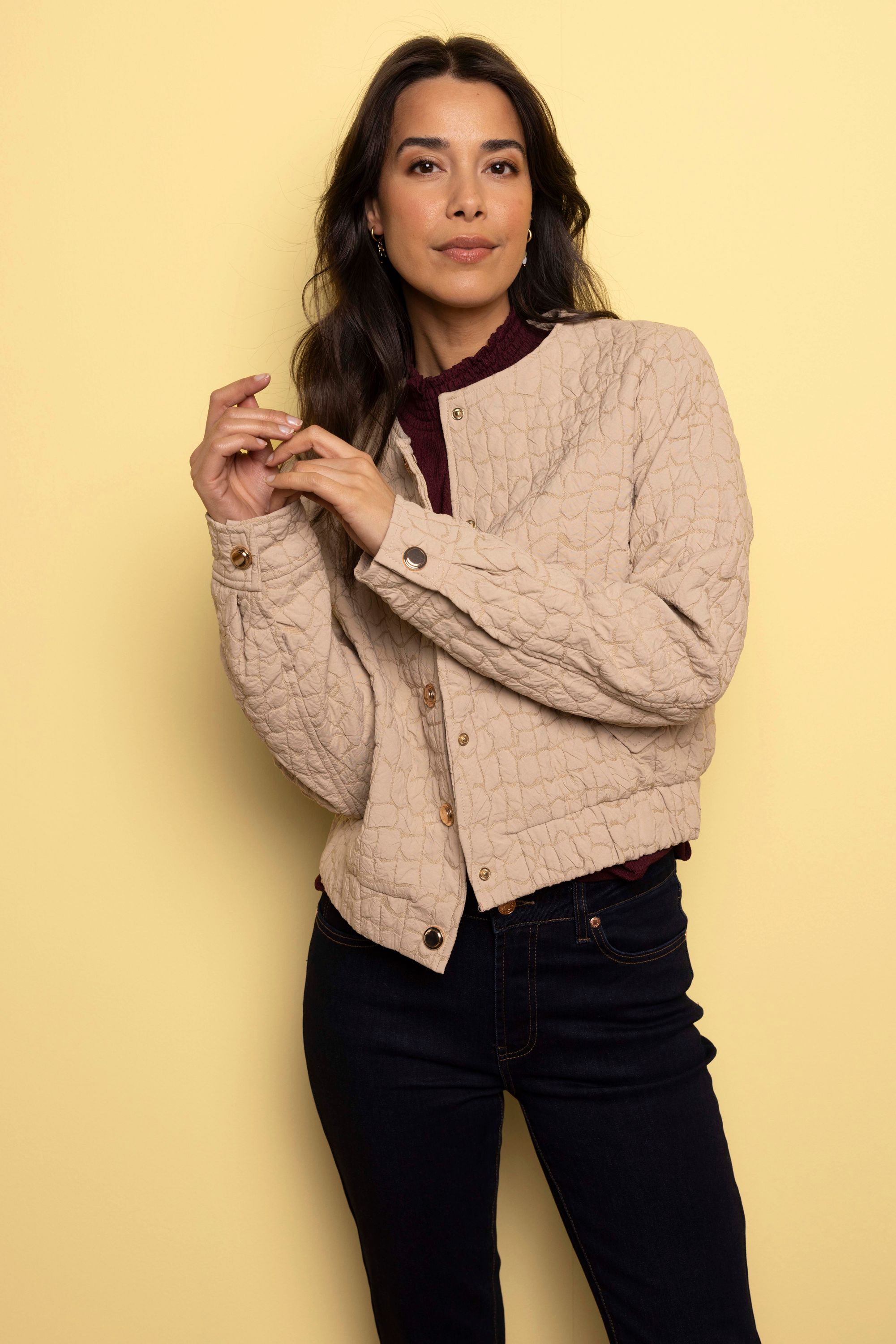 Norah Zandkleurig jasje met structuur sand 218216-110-40