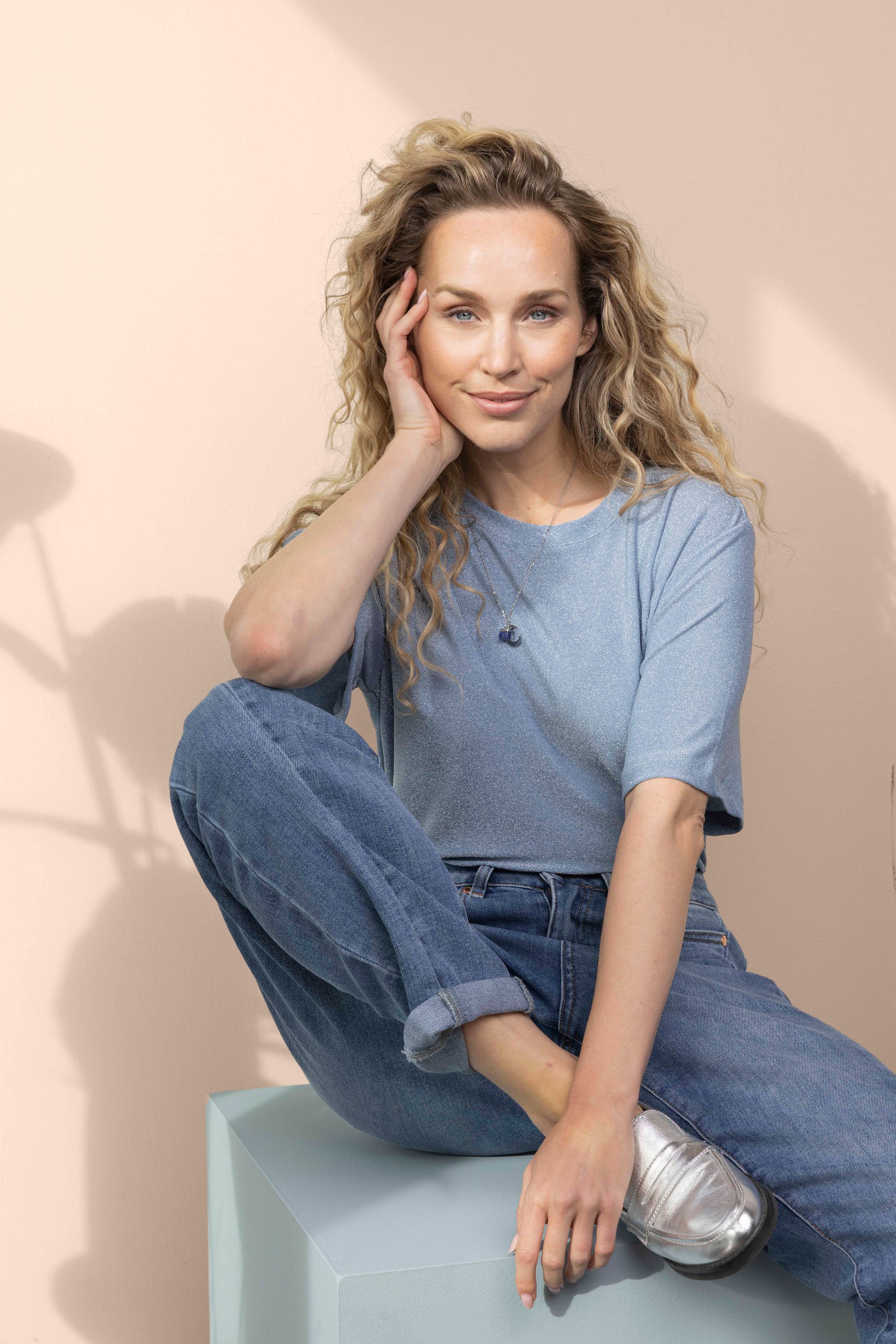 Blauw shirt met glans