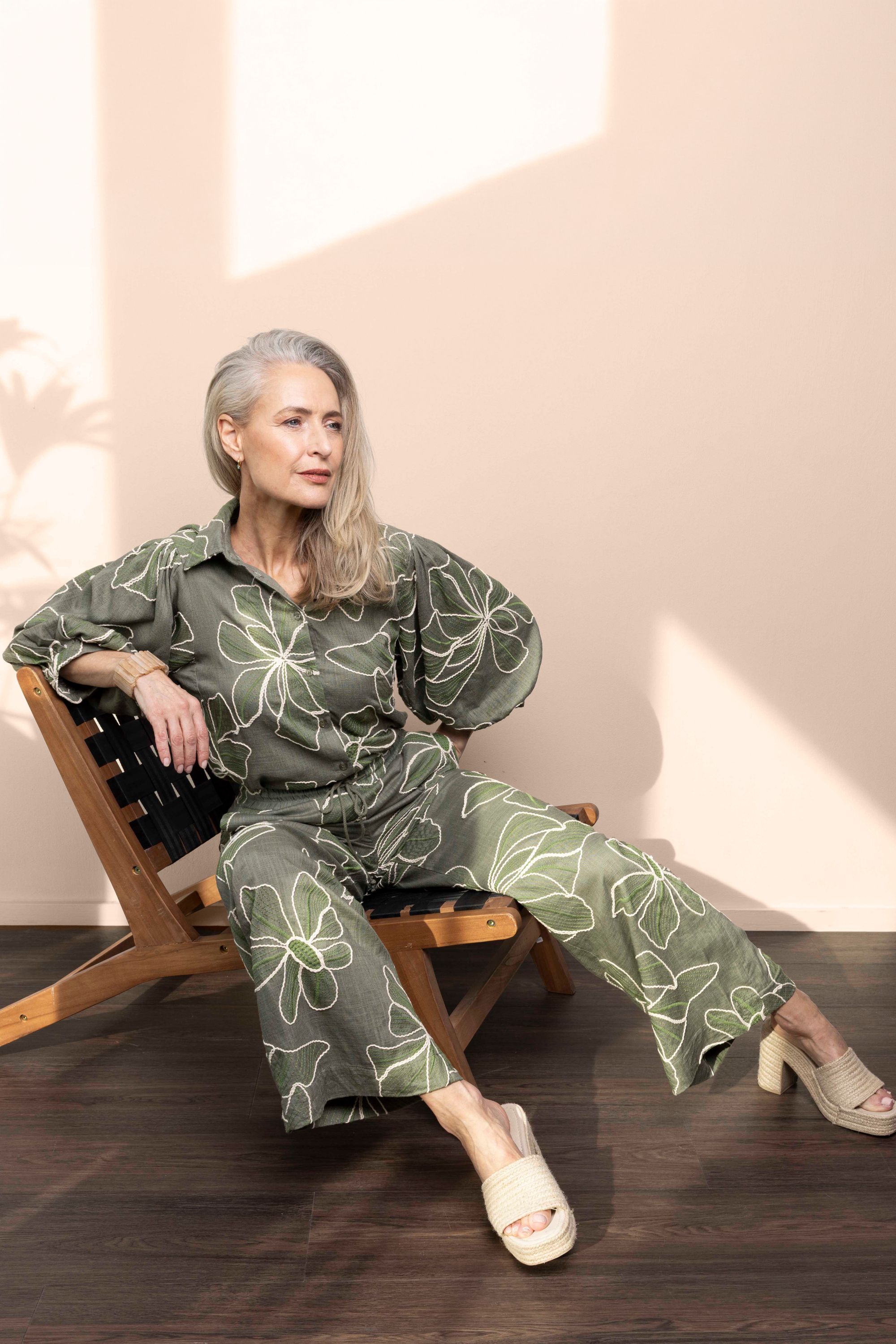 Norah Wide fit broek | Groen | Bloemenborduursels green multicolor 218331-520-42