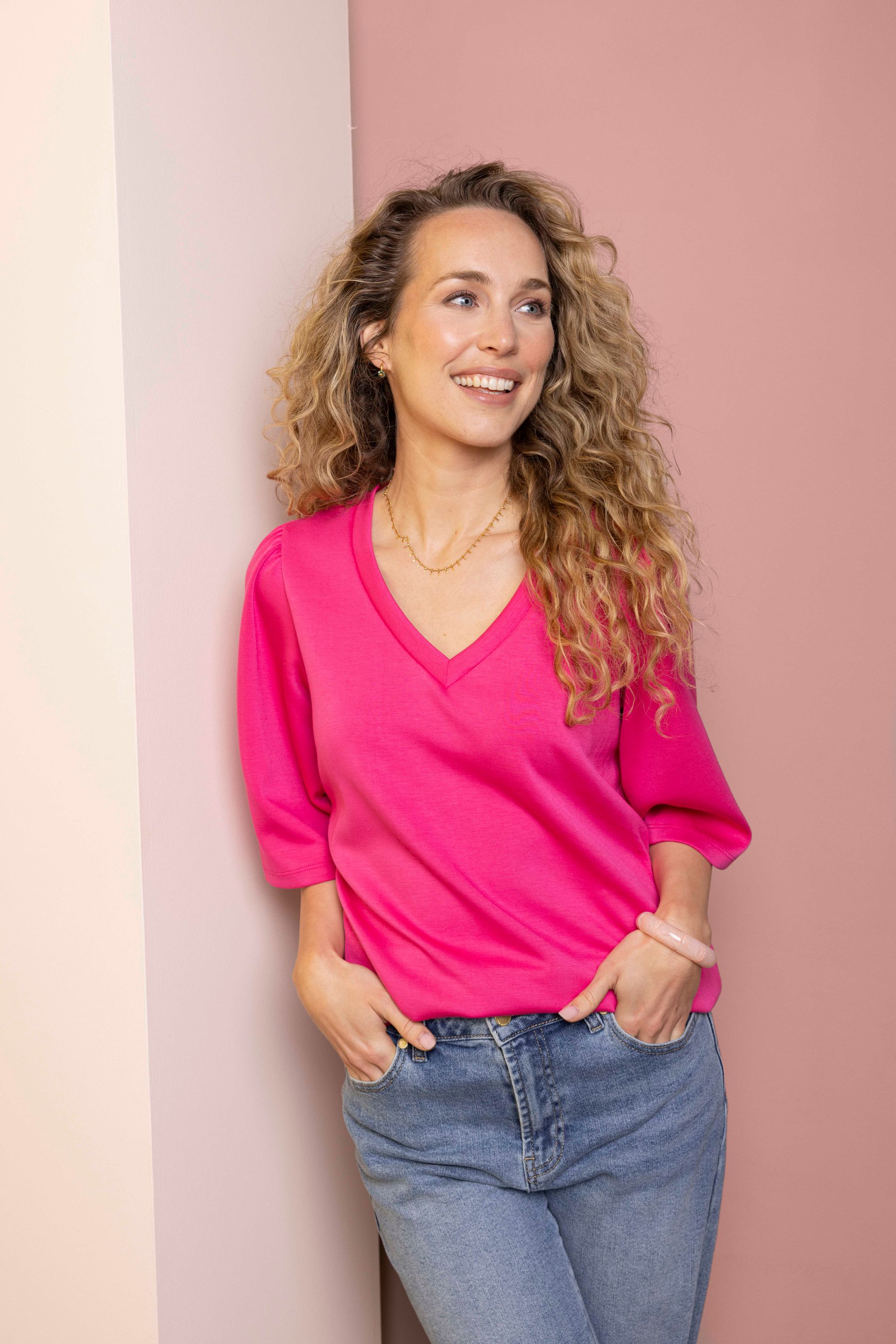 Norah Roze shirt met V-hals rouge pink 218416-908-36